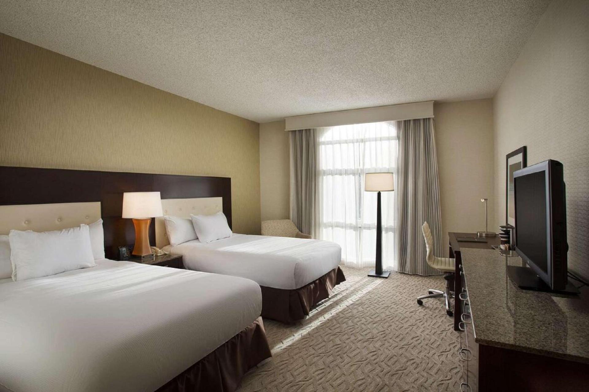 Hilton Oakland Airport photo 9