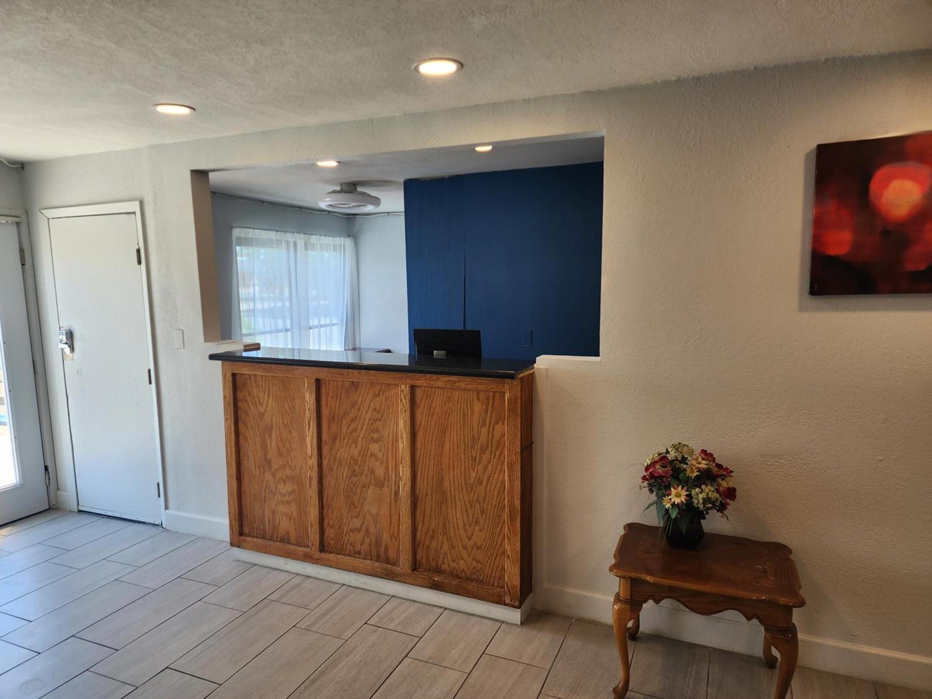 Travelodge by Wyndham Stockton photo 3