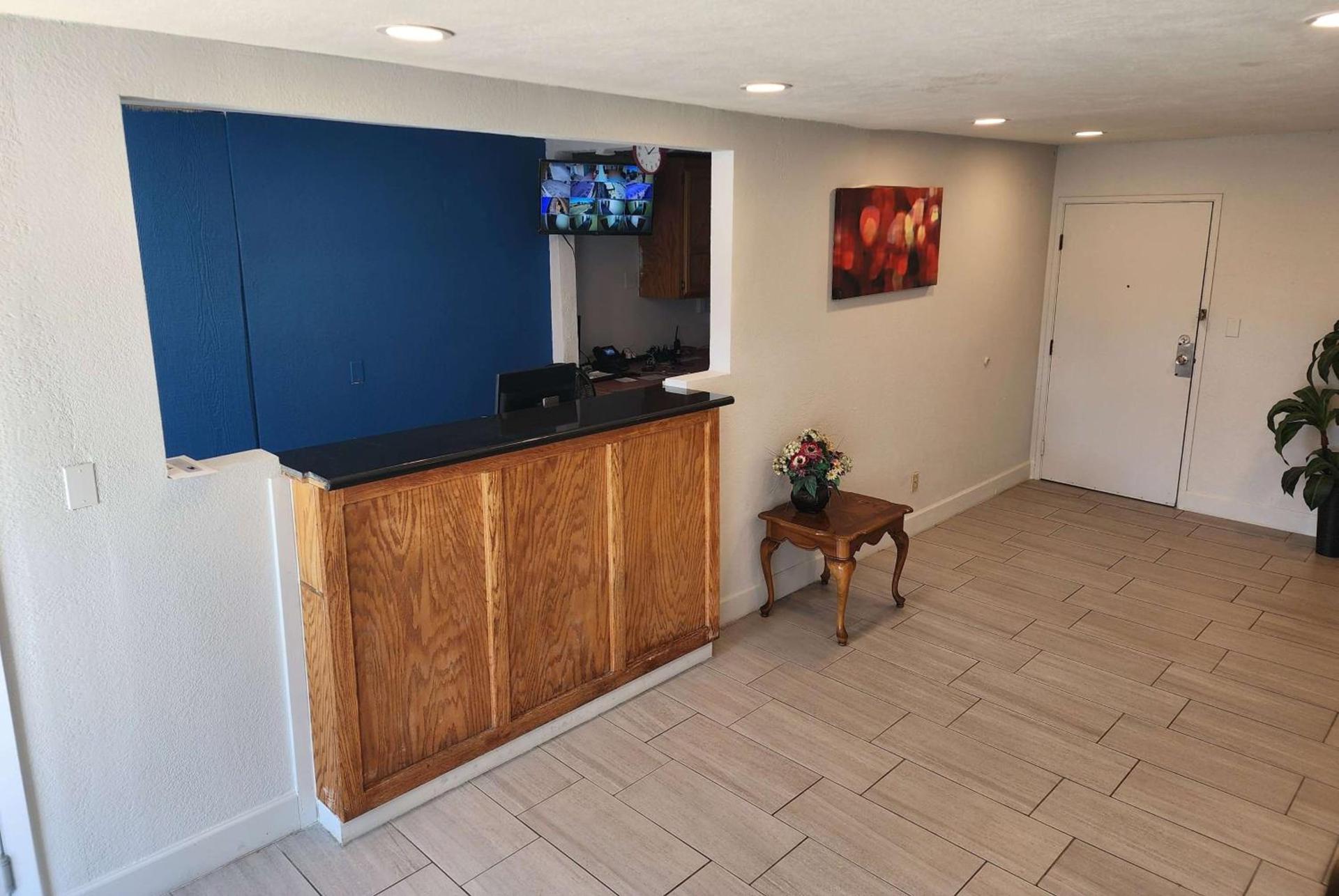 Travelodge by Wyndham Stockton photo 2