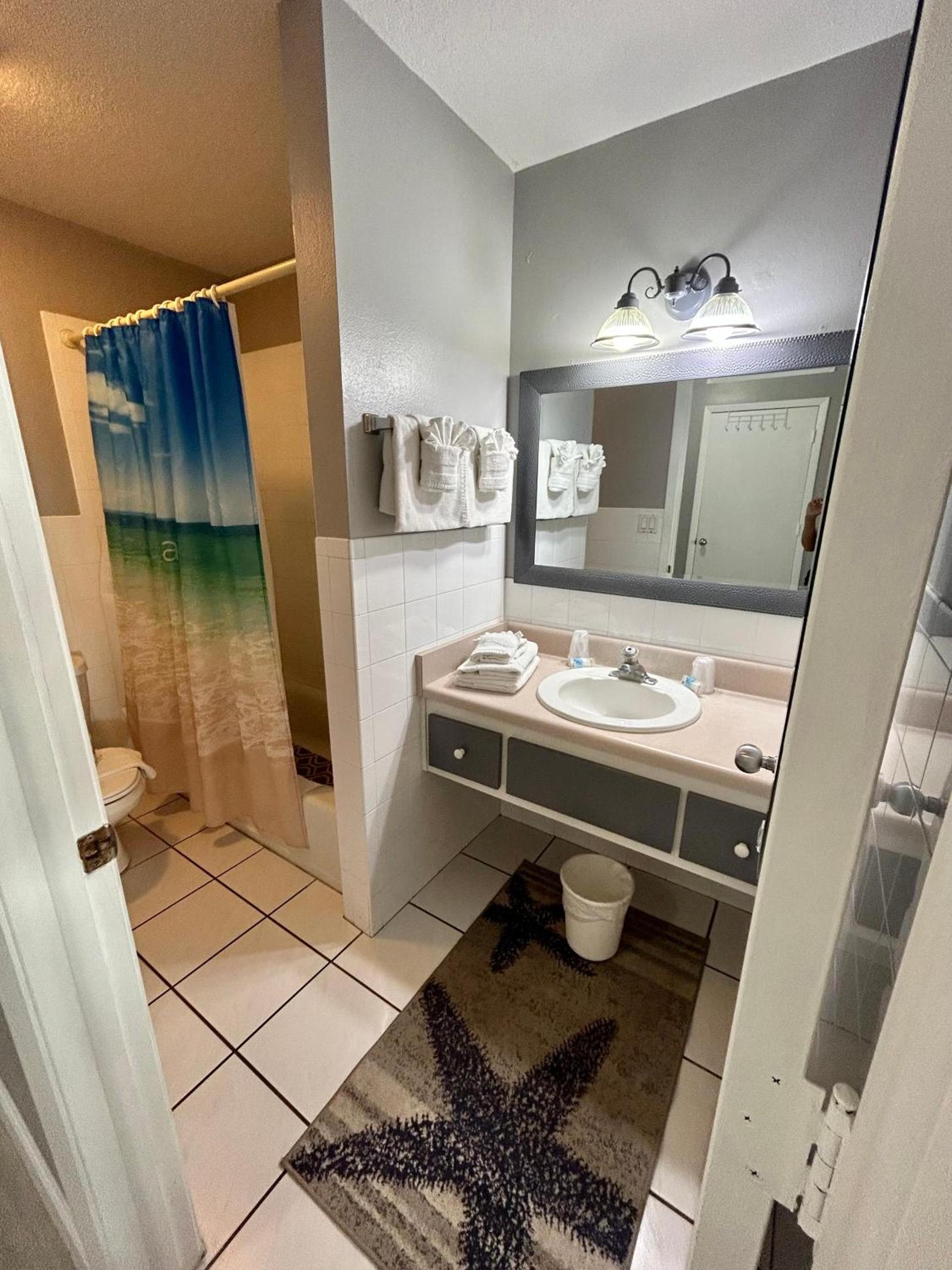Sails Resort Motel photo 21