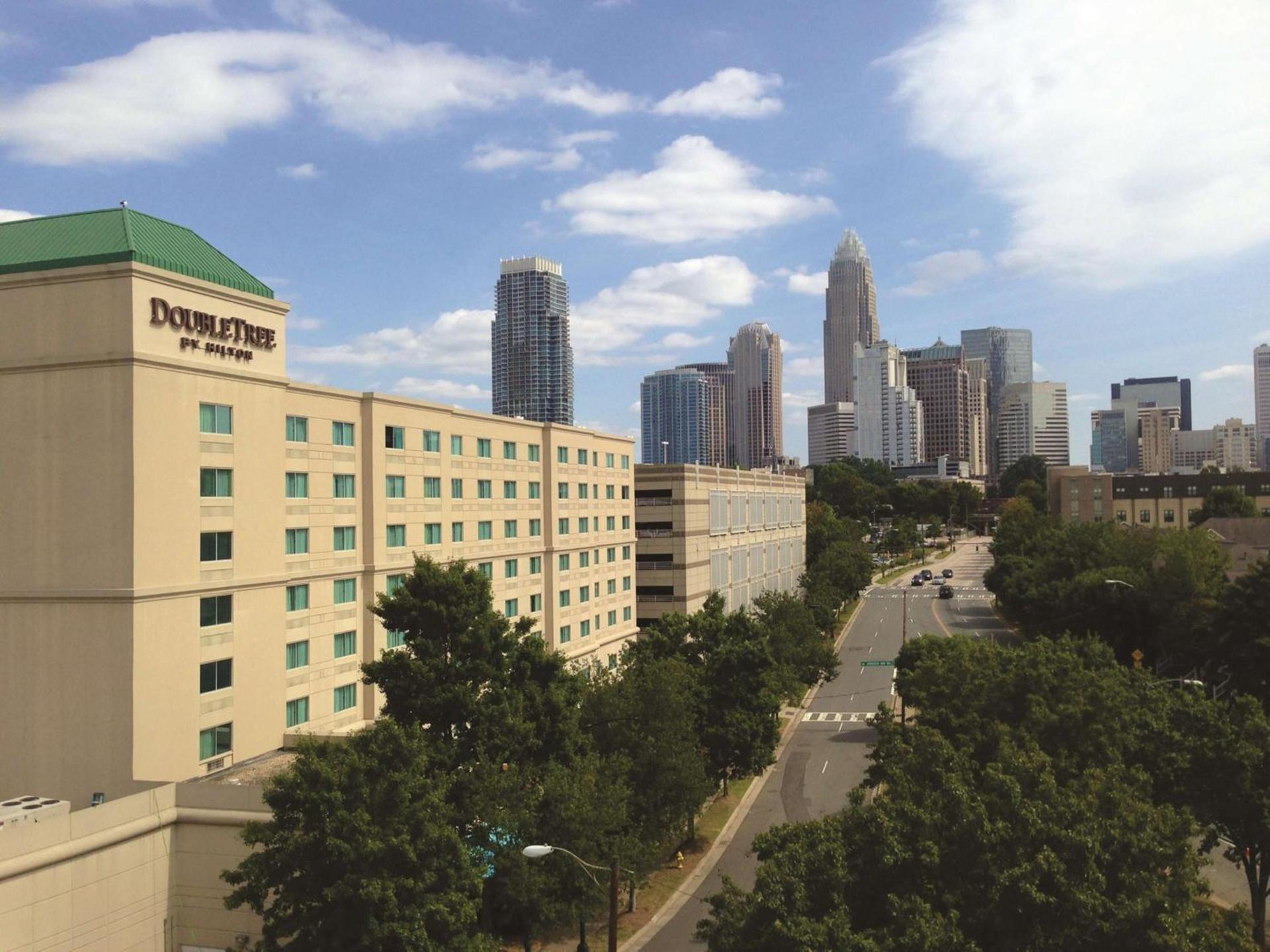 Doubletree by Hilton Charlotte Uptown photo 1