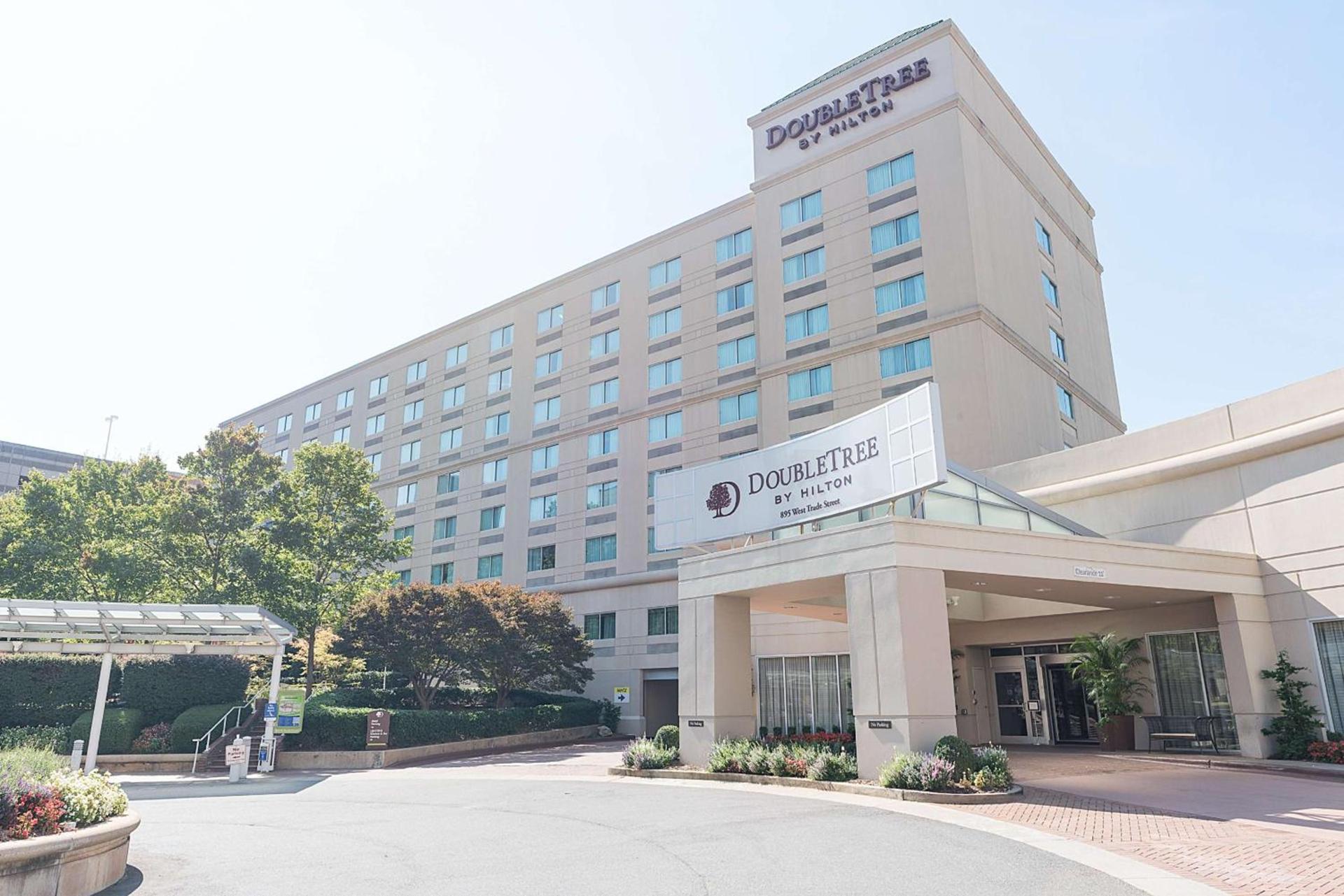 Doubletree by Hilton Charlotte Uptown photo 2