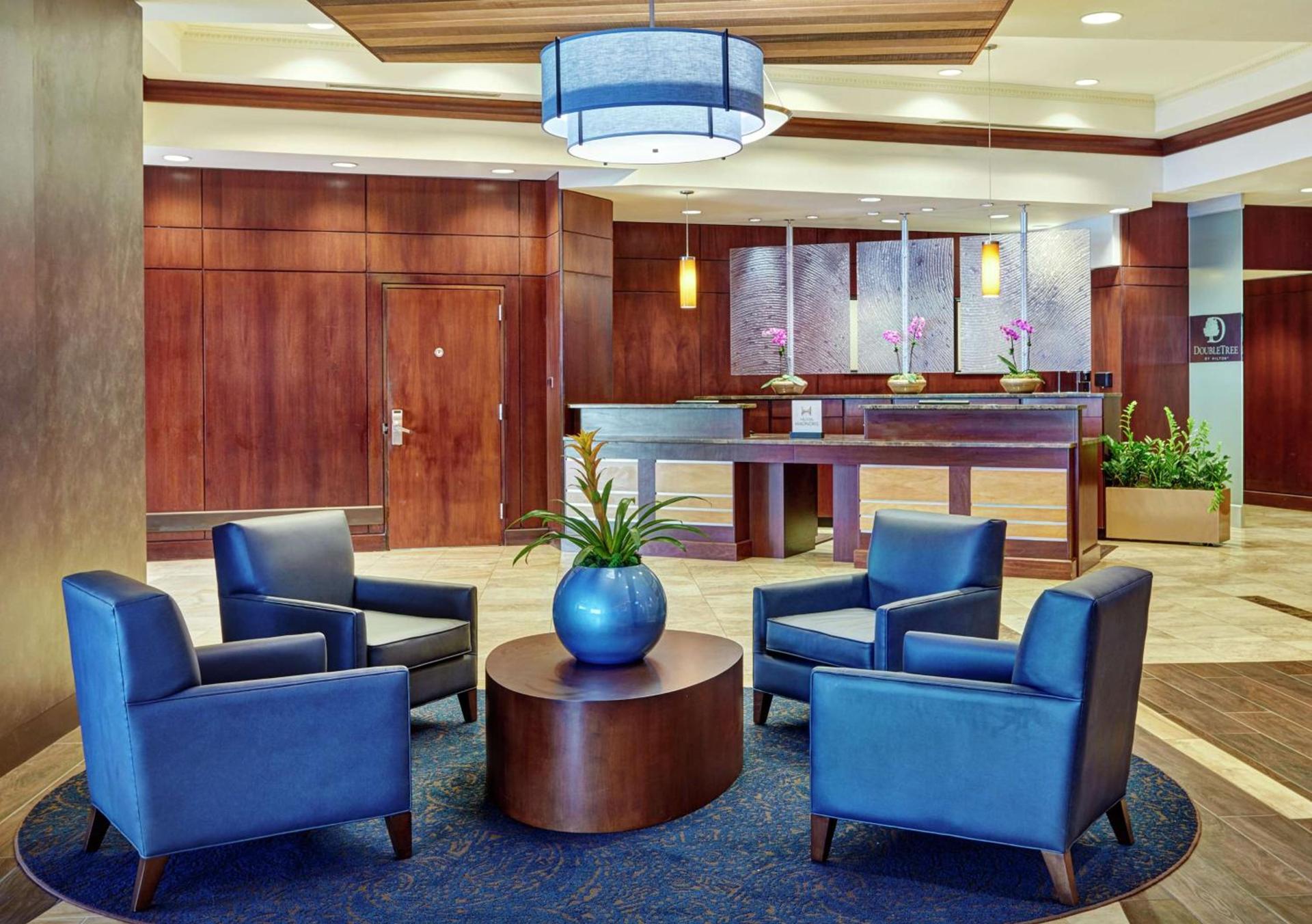 Doubletree by Hilton Charlotte Uptown photo 6