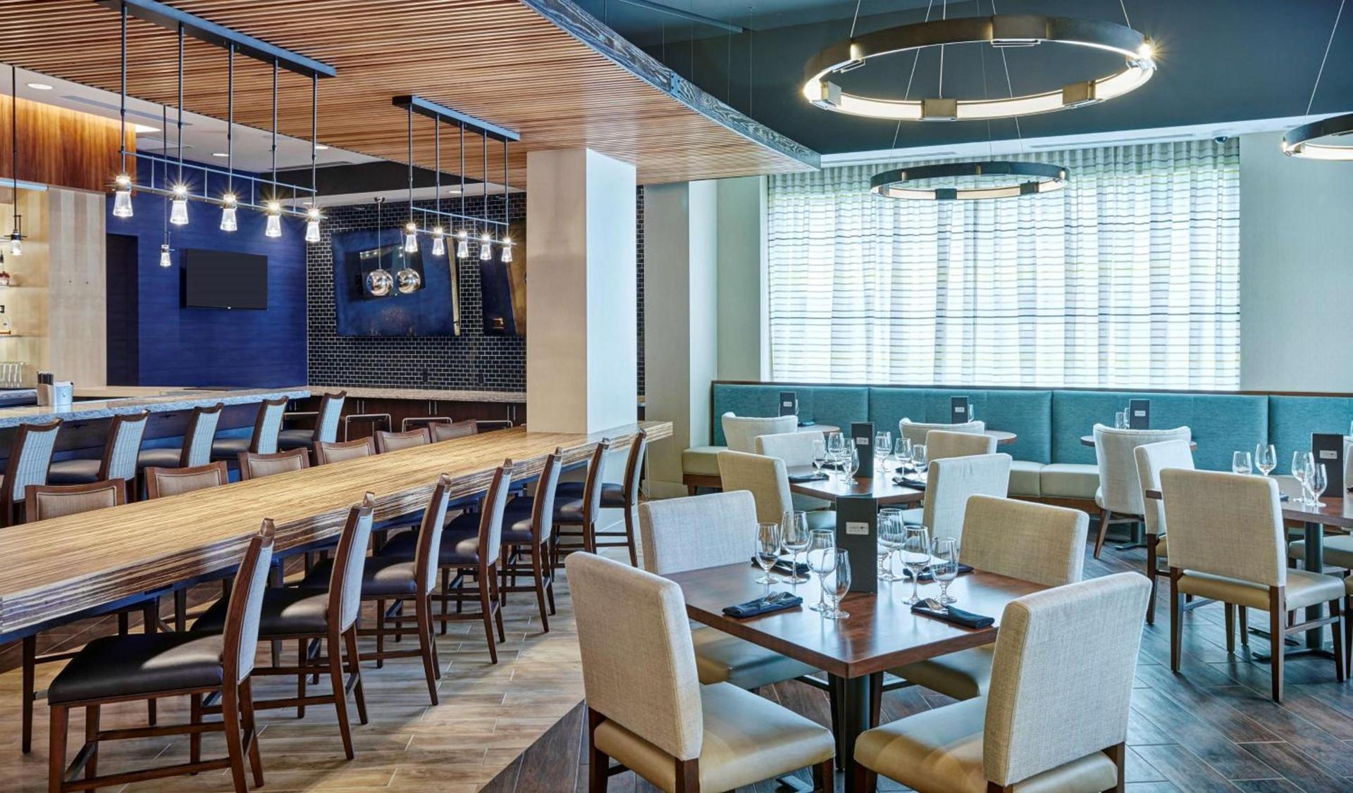 Doubletree by Hilton Charlotte Uptown photo 10