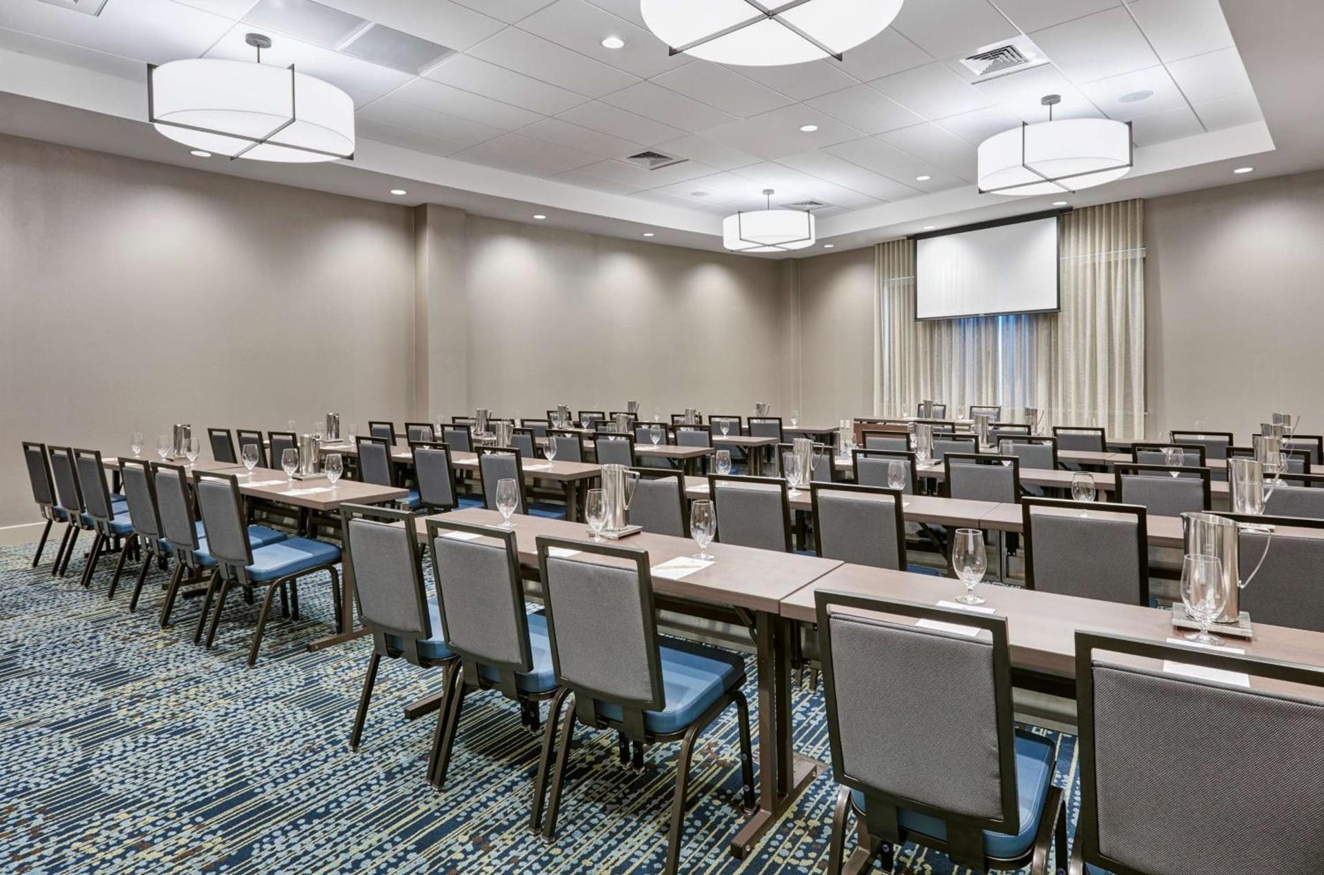 Doubletree by Hilton Charlotte Uptown photo 15