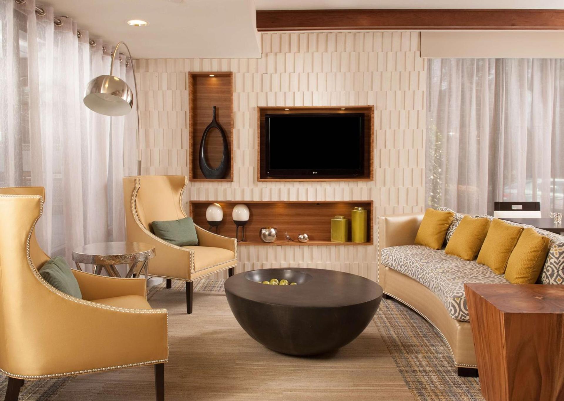 Hampton Inn Atlanta-North Druid Hills photo 31