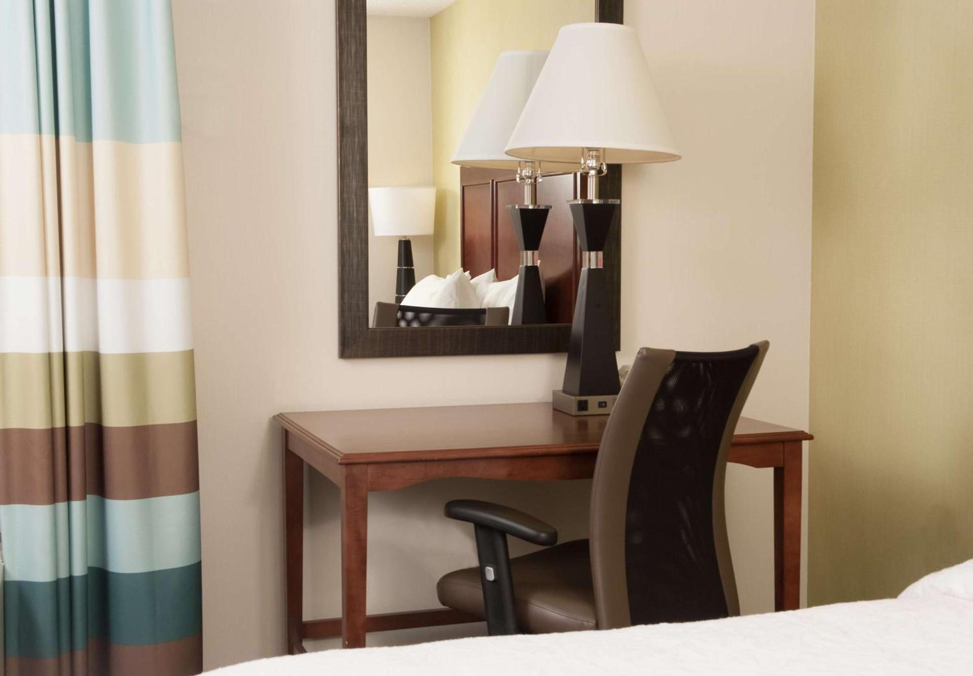 Hampton Inn Atlanta-North Druid Hills photo 28