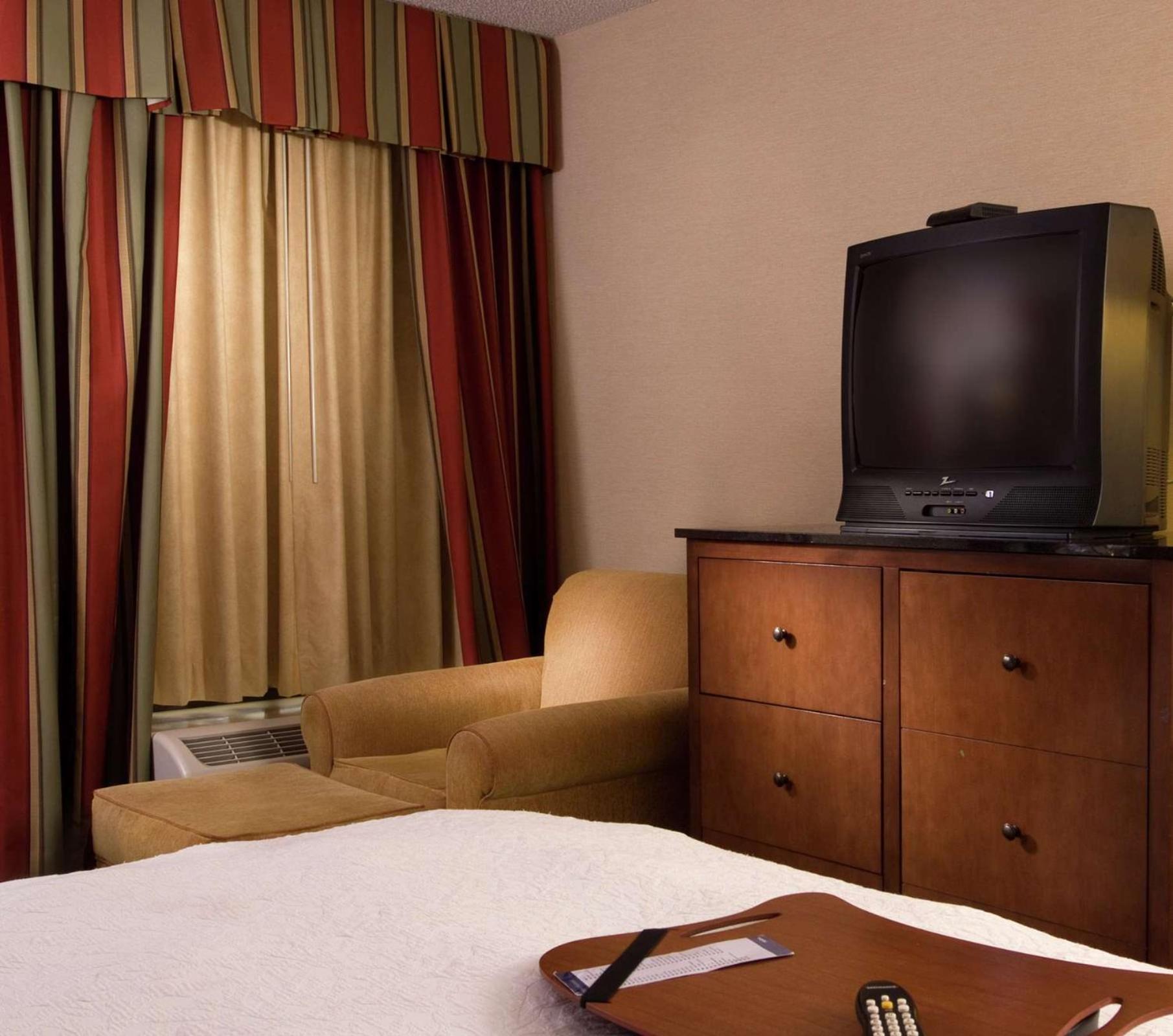 Hampton Inn Atlanta-North Druid Hills photo 14