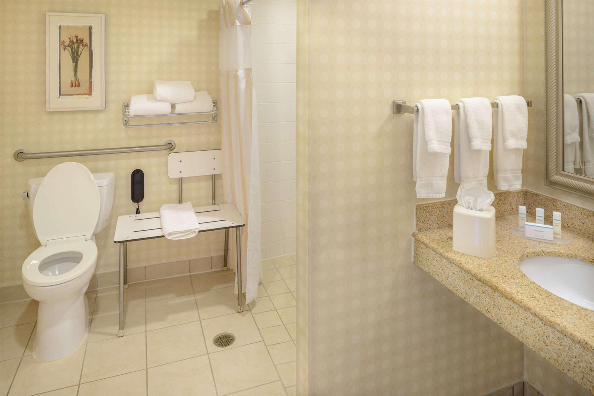 Hilton Garden Inn Joplin photo 11