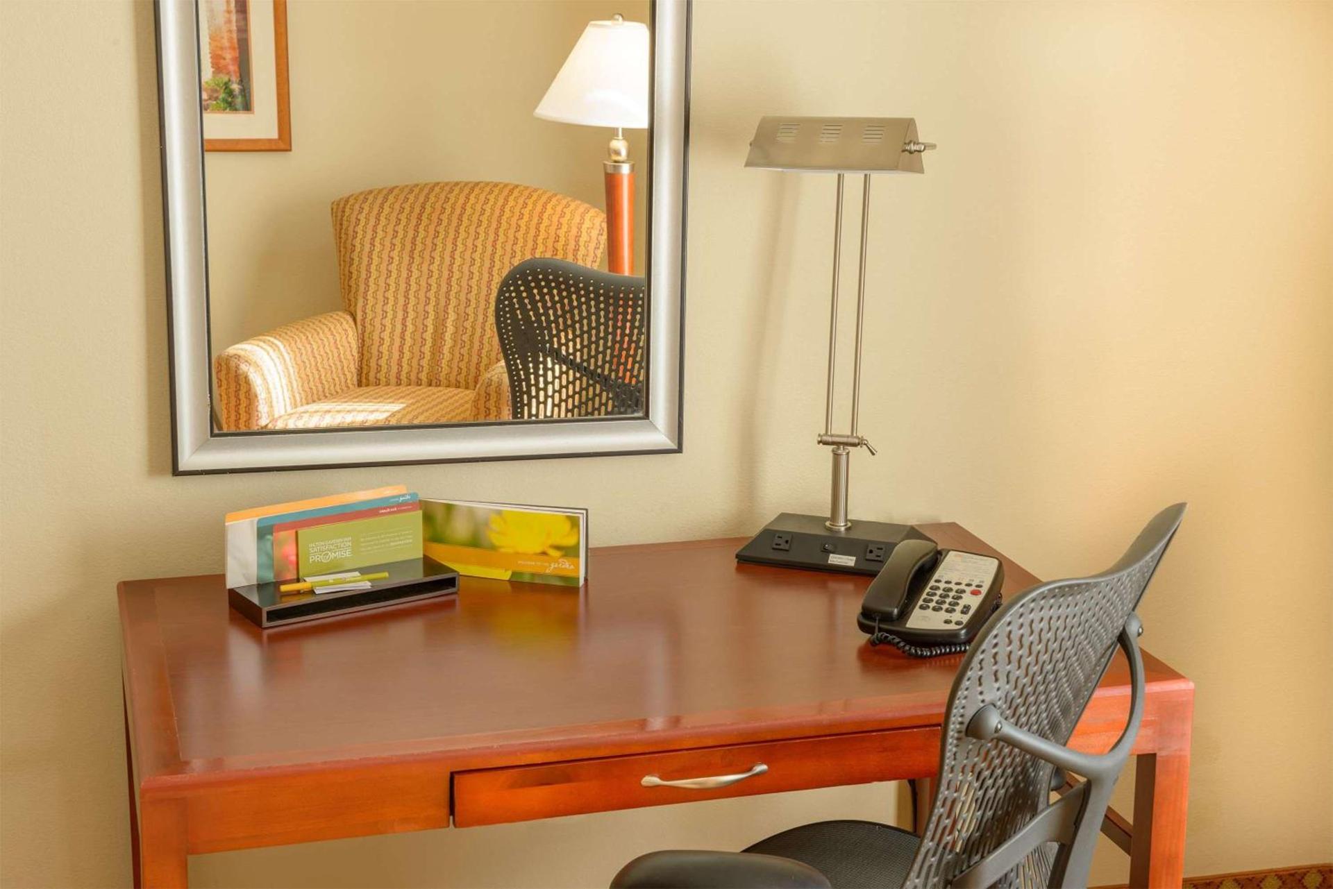 Hilton Garden Inn Joplin photo 9