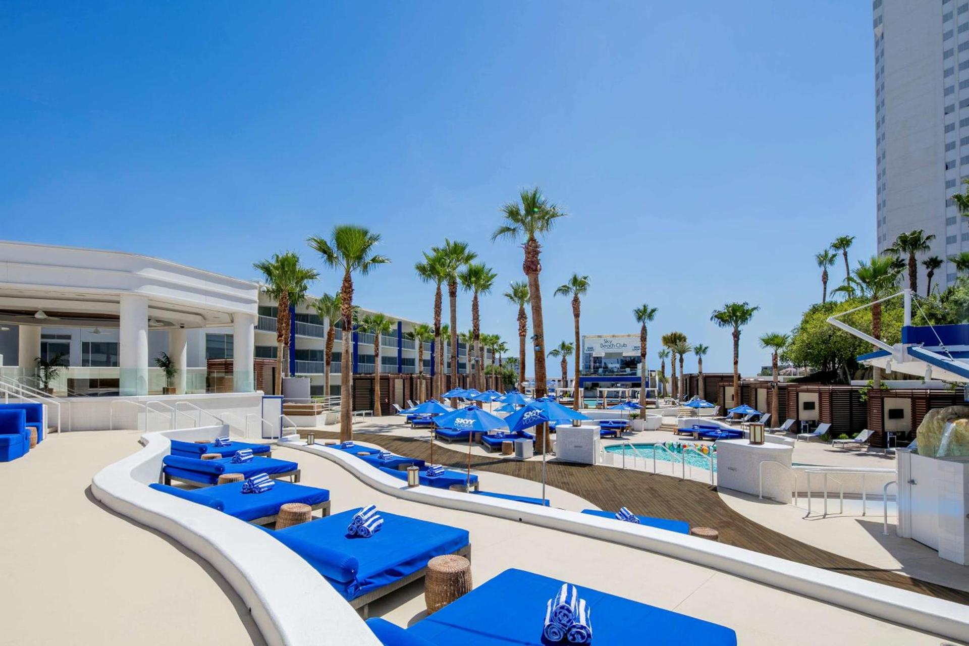 Tropicana Las Vegas a DoubleTree by Hilton Resort & Casino - Free Parking photo 47