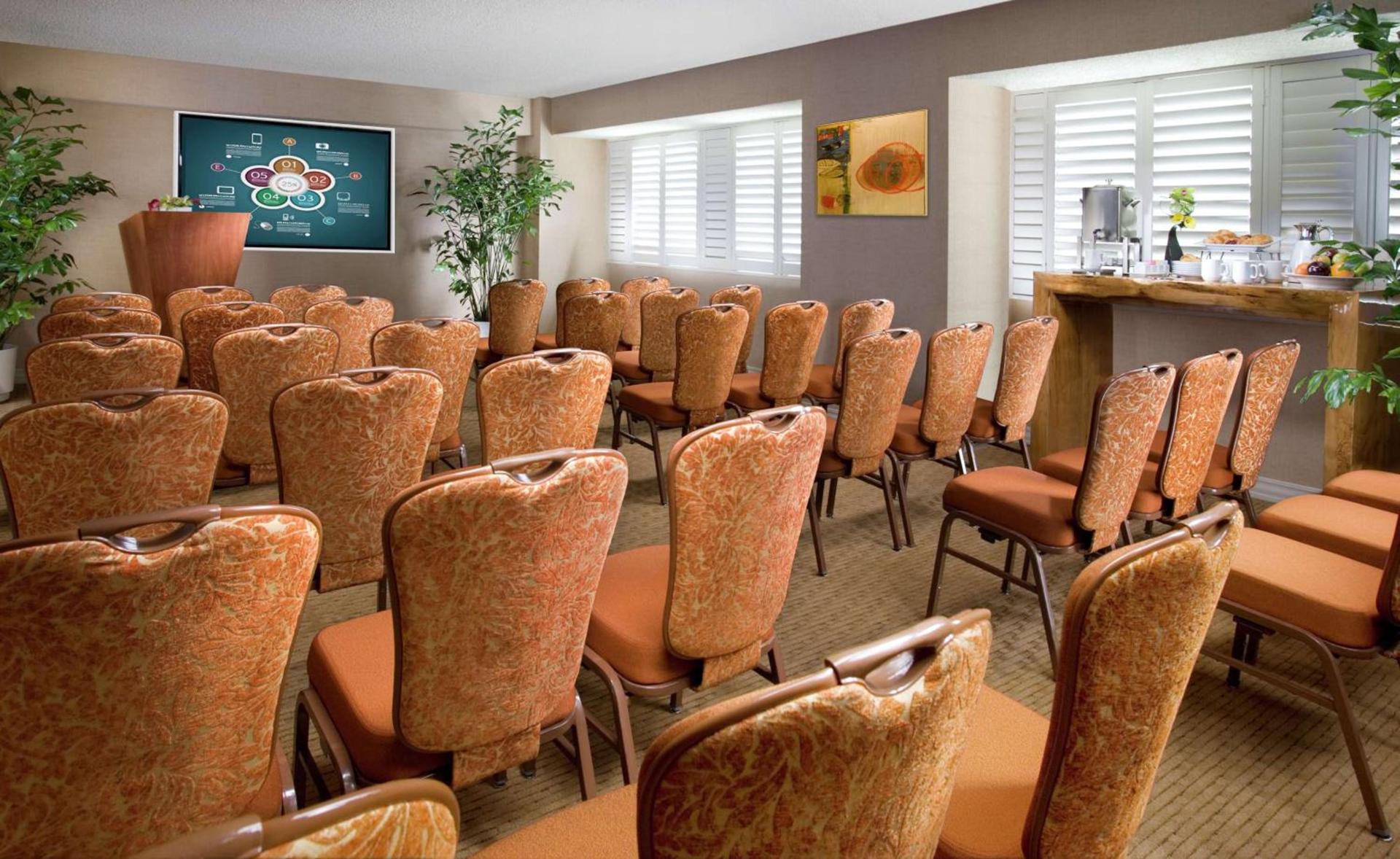 Tropicana Las Vegas a DoubleTree by Hilton Resort & Casino - Free Parking photo 25