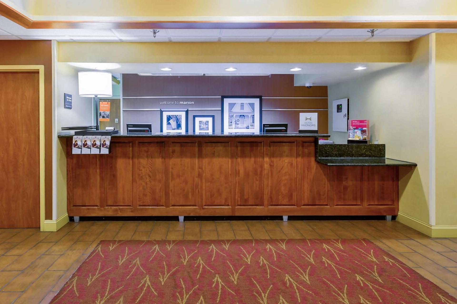 Hampton Inn Marion photo 2