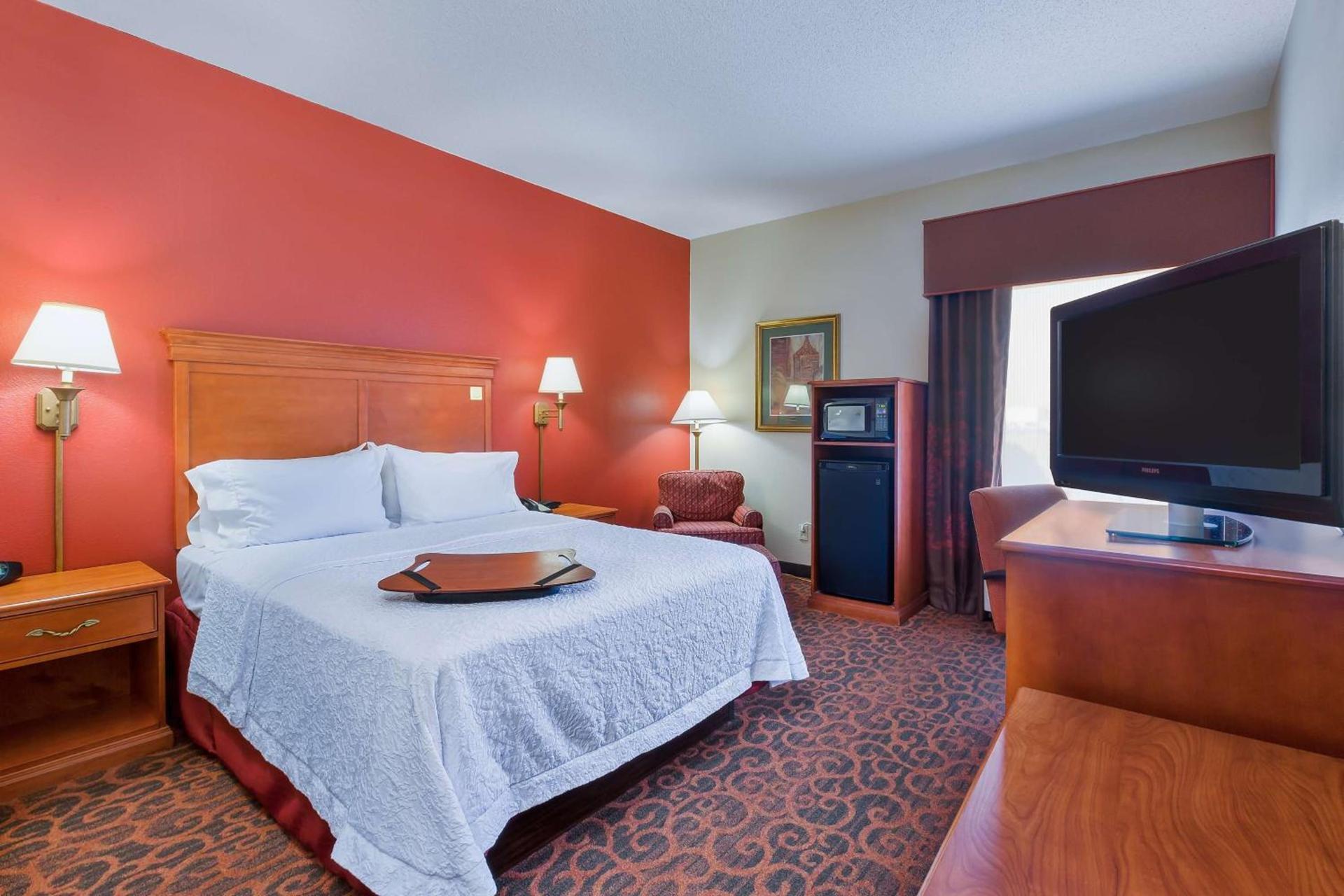 Hampton Inn Marion photo 5