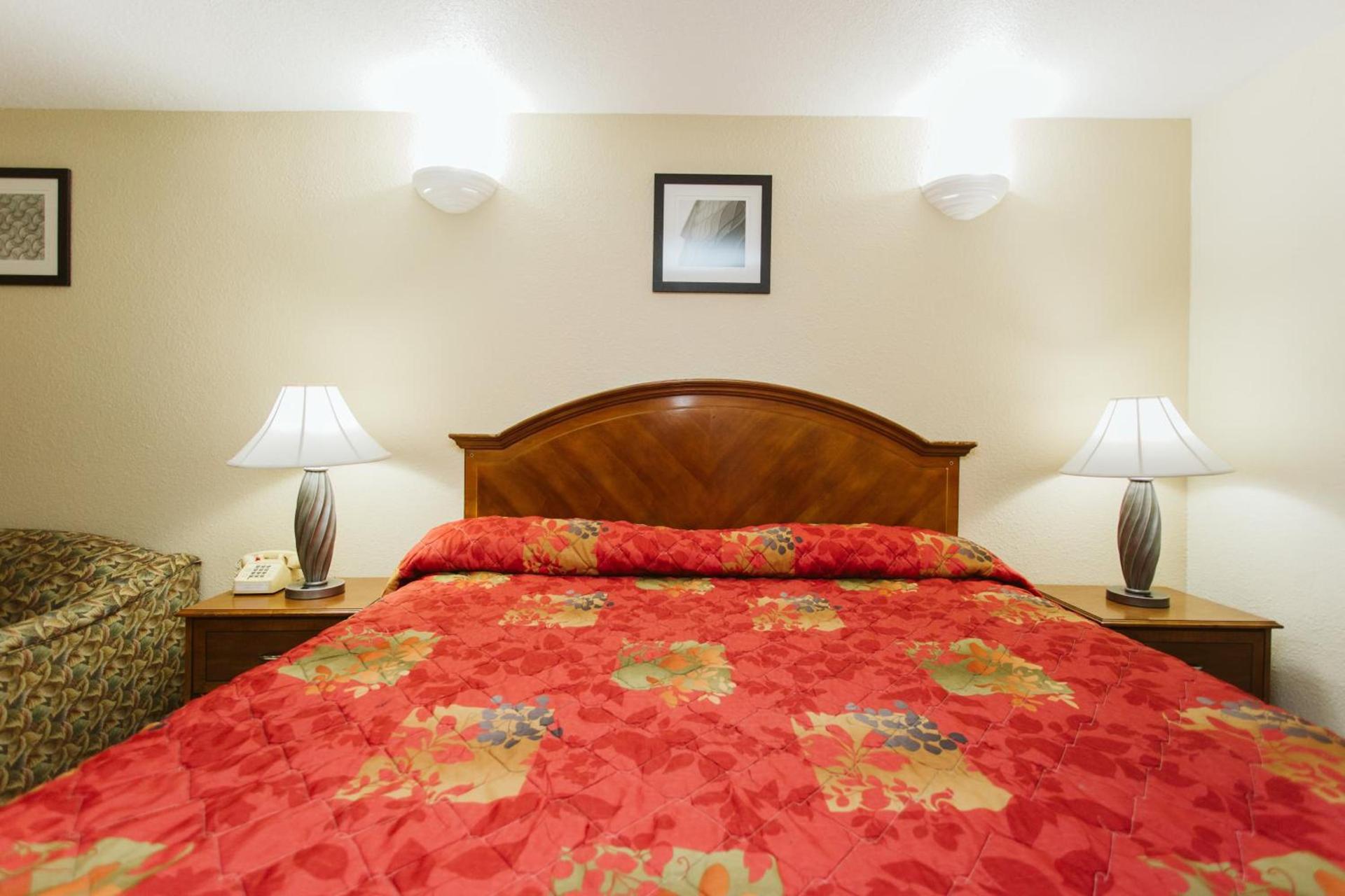 Space City Inn photo 16