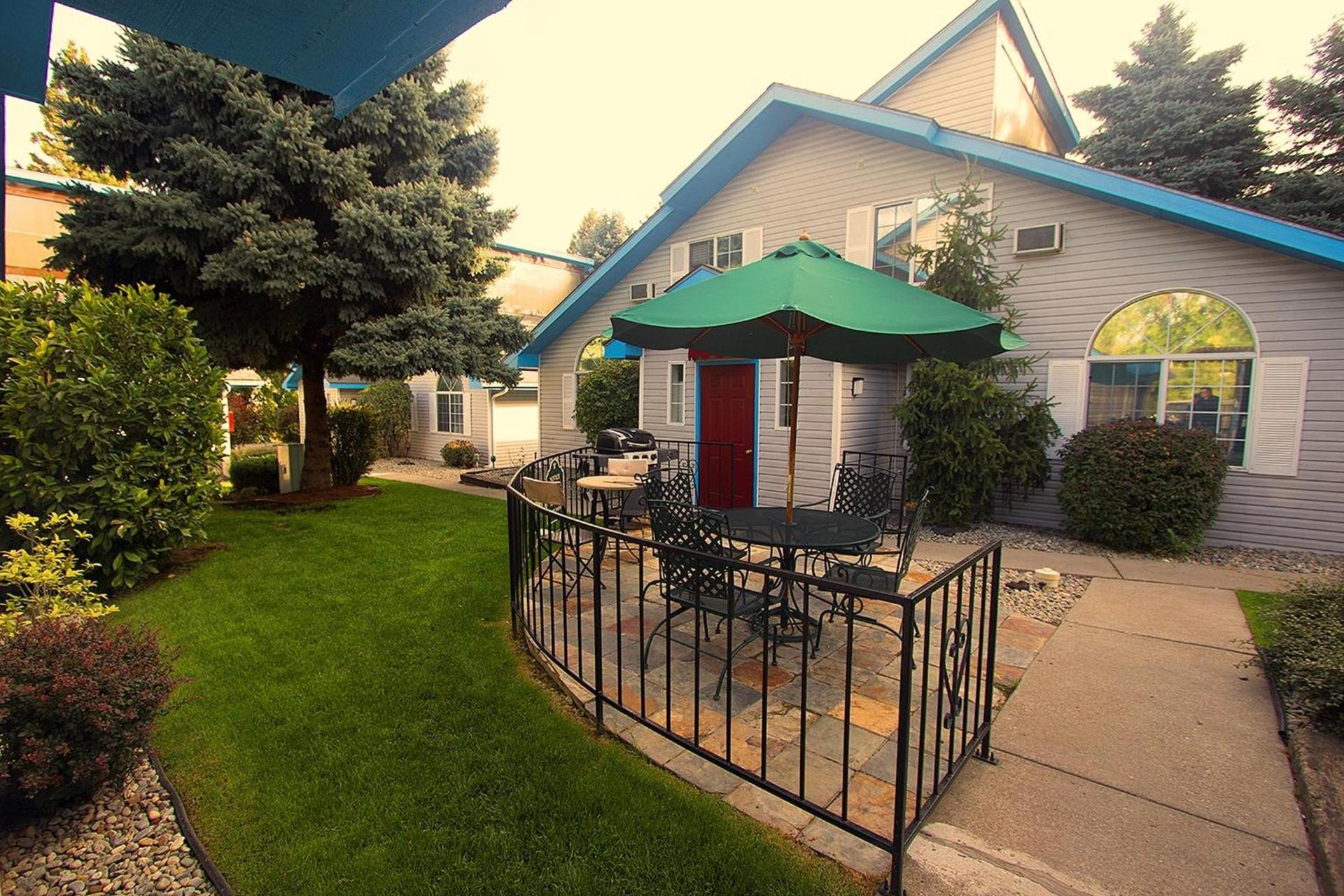 Turning Leaf Townhome Suites photo 26