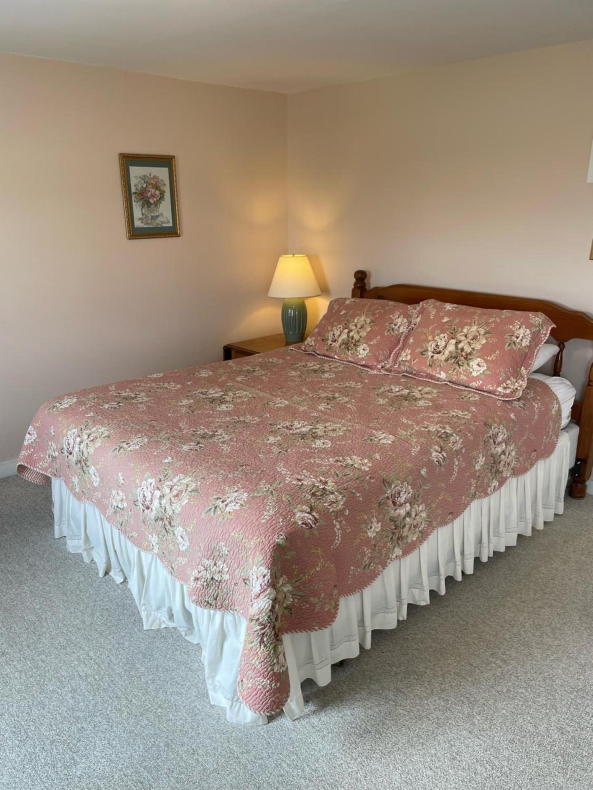 Cooper Hill Inn photo 2