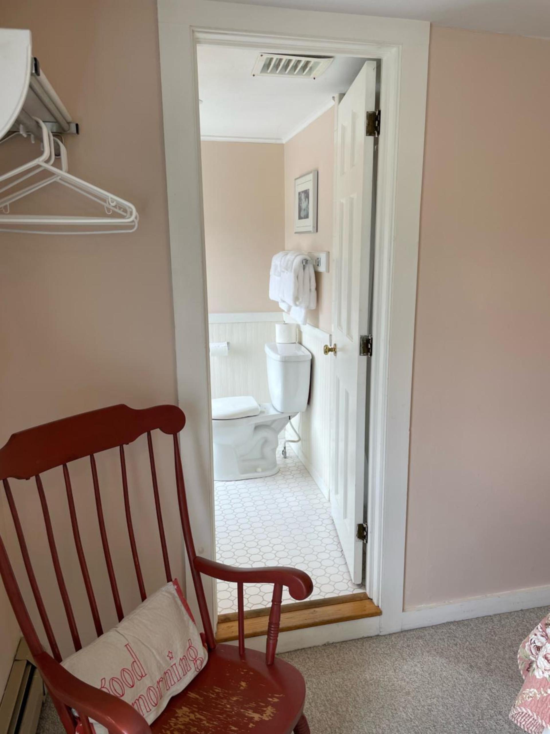 Cooper Hill Inn photo 10