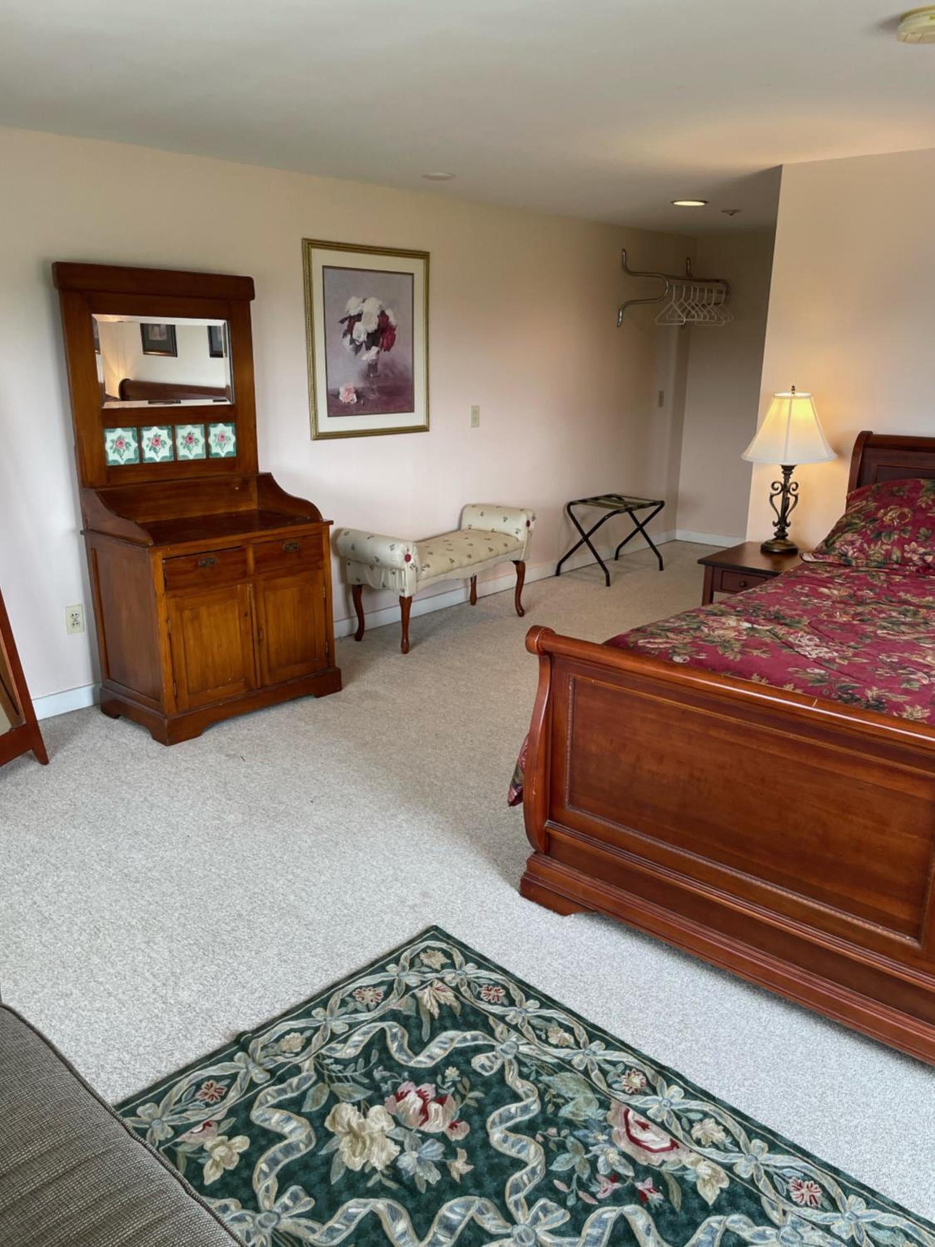 Cooper Hill Inn photo 3