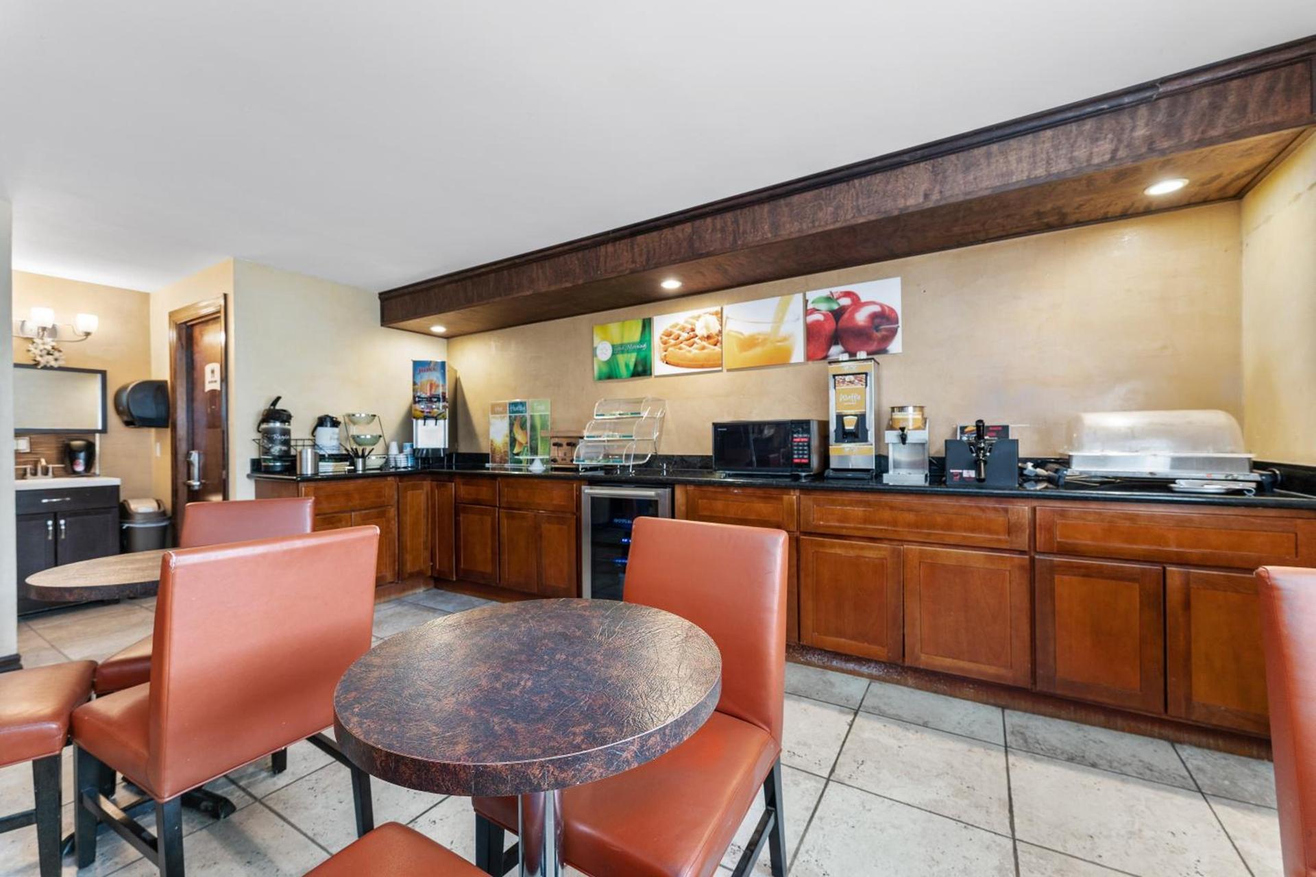 Quality Inn Okanogan photo 26