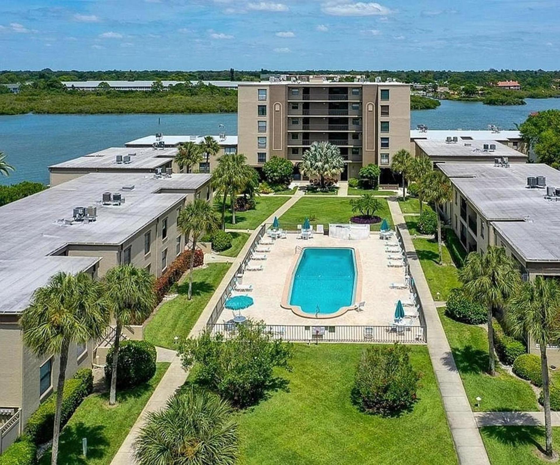 Sea Club Resort Rentals photo 14