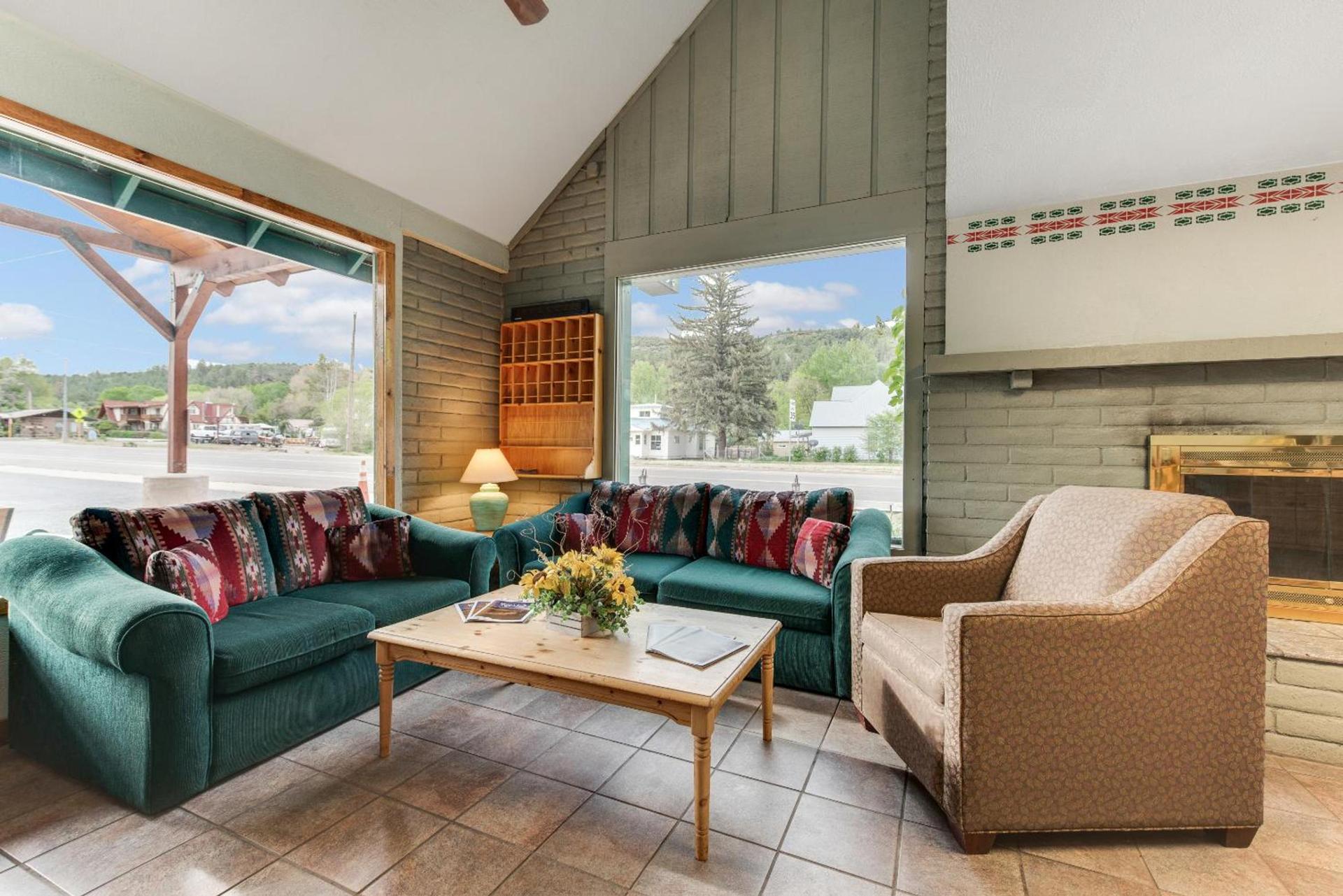 Dolores Mountain Inn photo 13