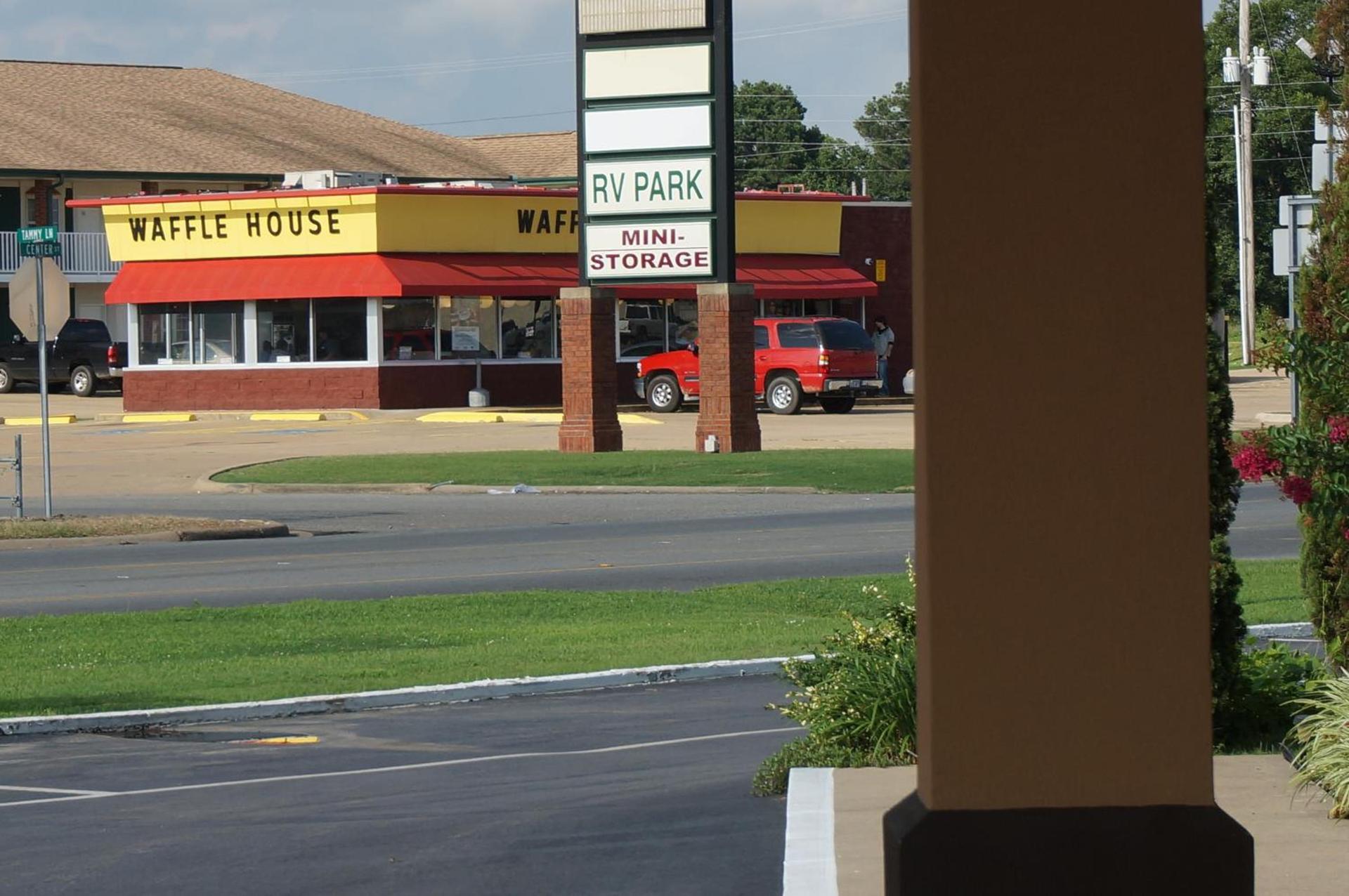 Budget Inn Beebe photo 4