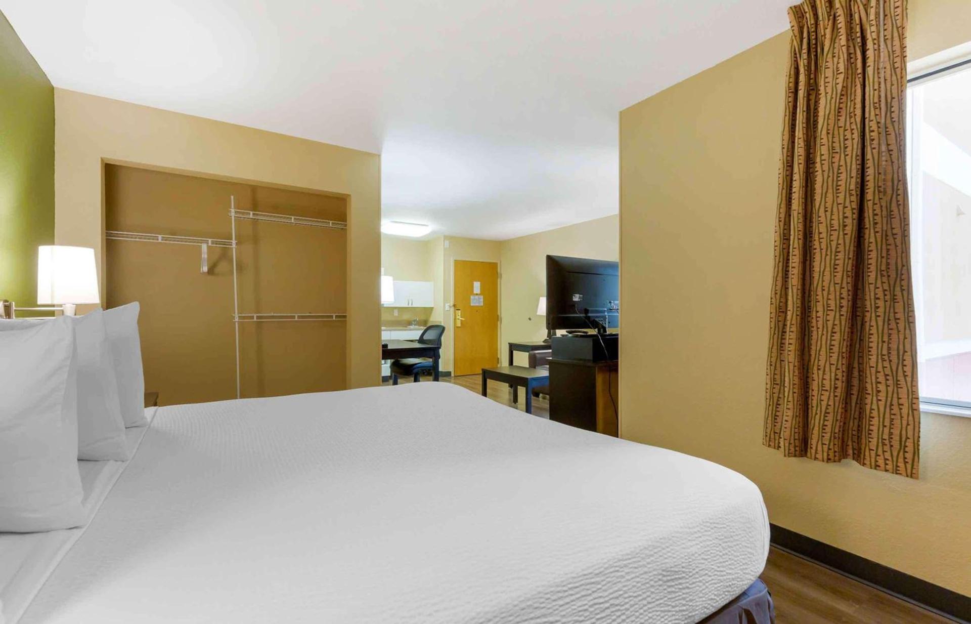 Extended Stay America Suites - Washington, DC - Fairfax photo 16