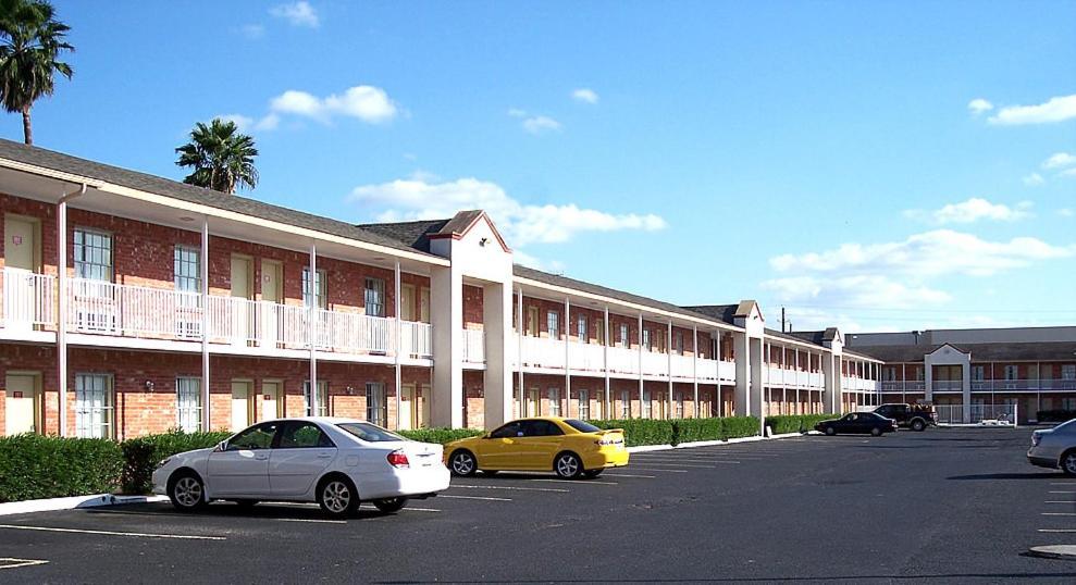 Value Inn & Suites - Harlingen photo 21