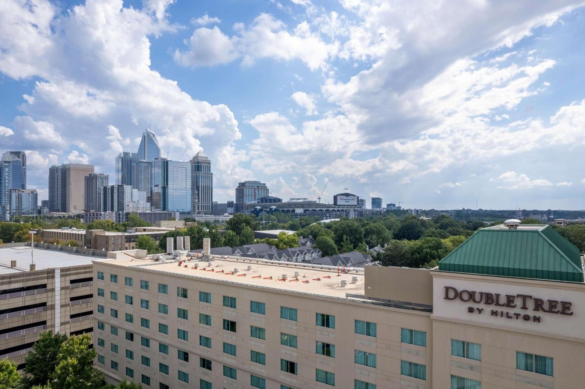 Doubletree by Hilton Charlotte Uptown photo 4