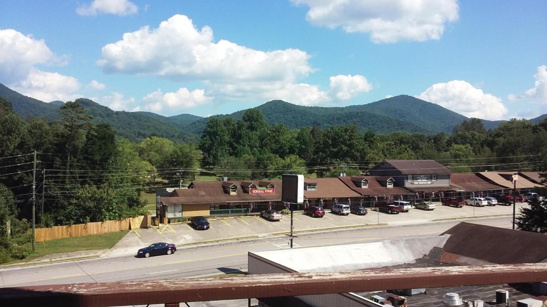 Budgetel Inn & Suites photo 64