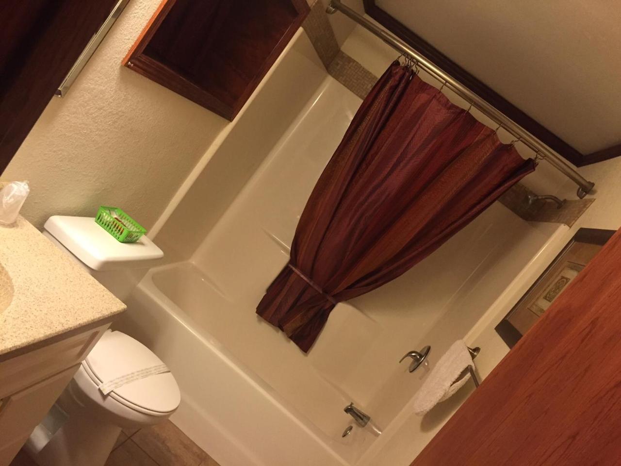 Highland Court Motel photo 35