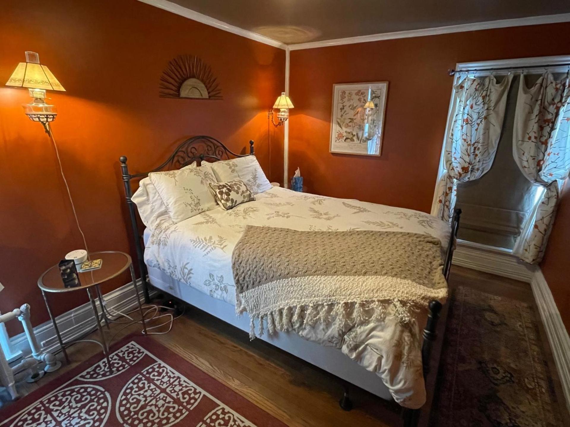 Oscar's Inn photo 3
