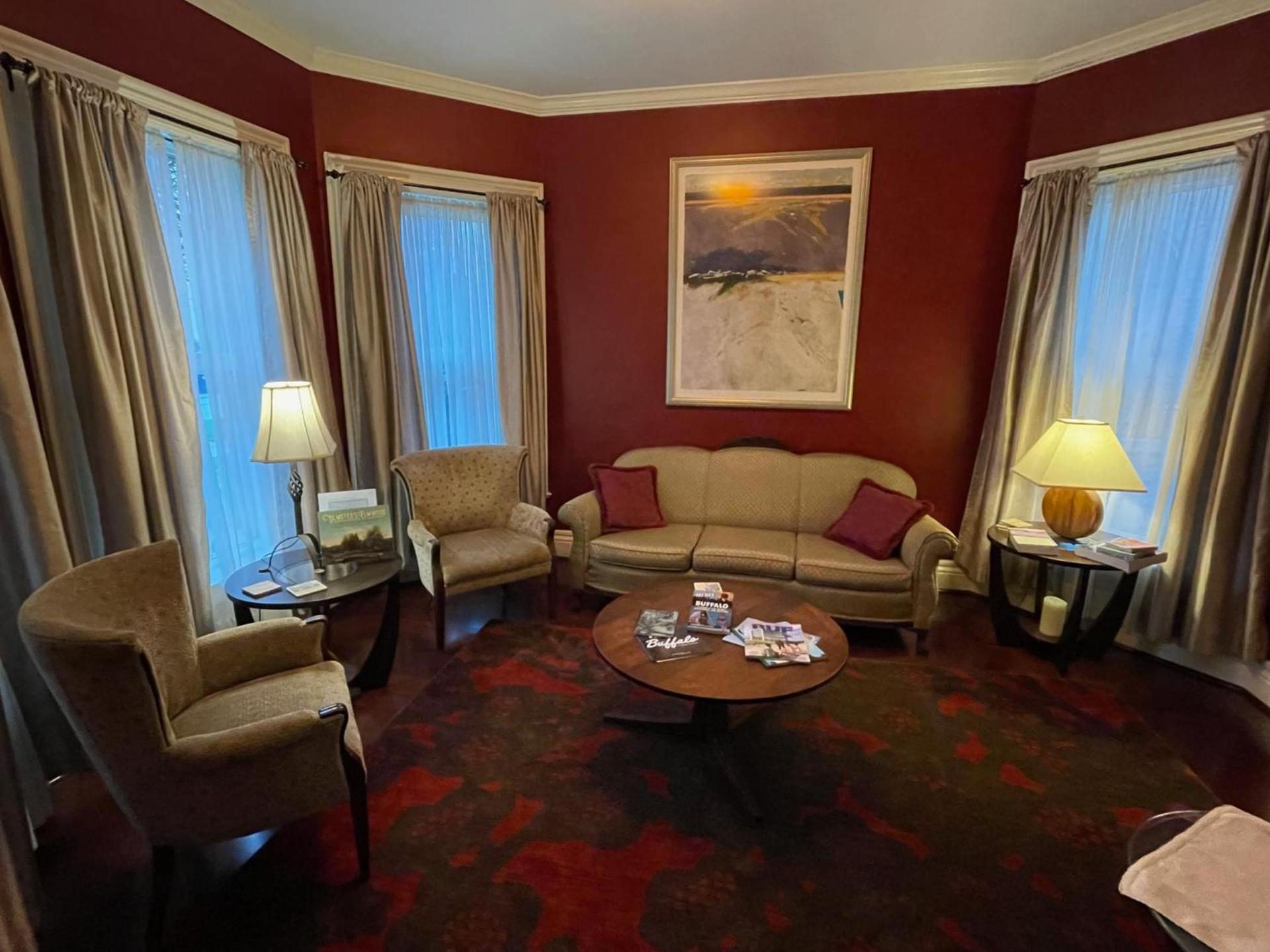 Oscar's Inn photo 14