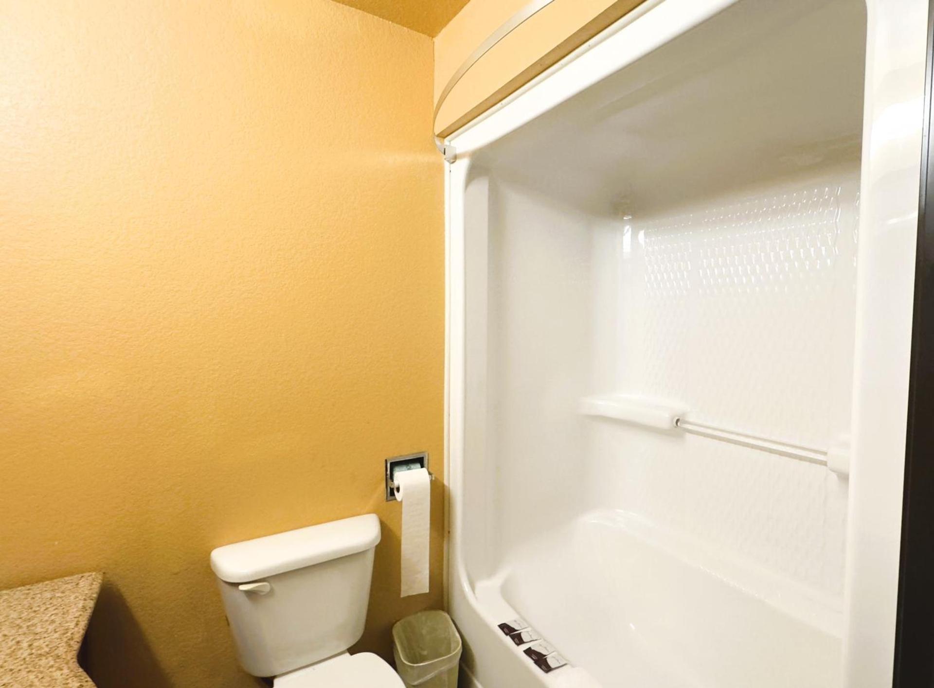 McAlester Inn and Suites photo 39