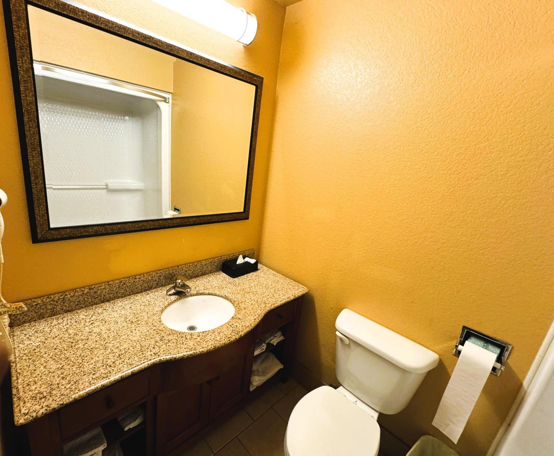 McAlester Inn and Suites photo 40