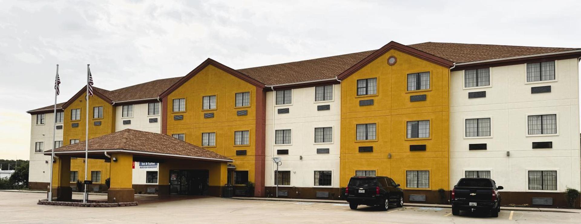 McAlester Inn and Suites photo 2