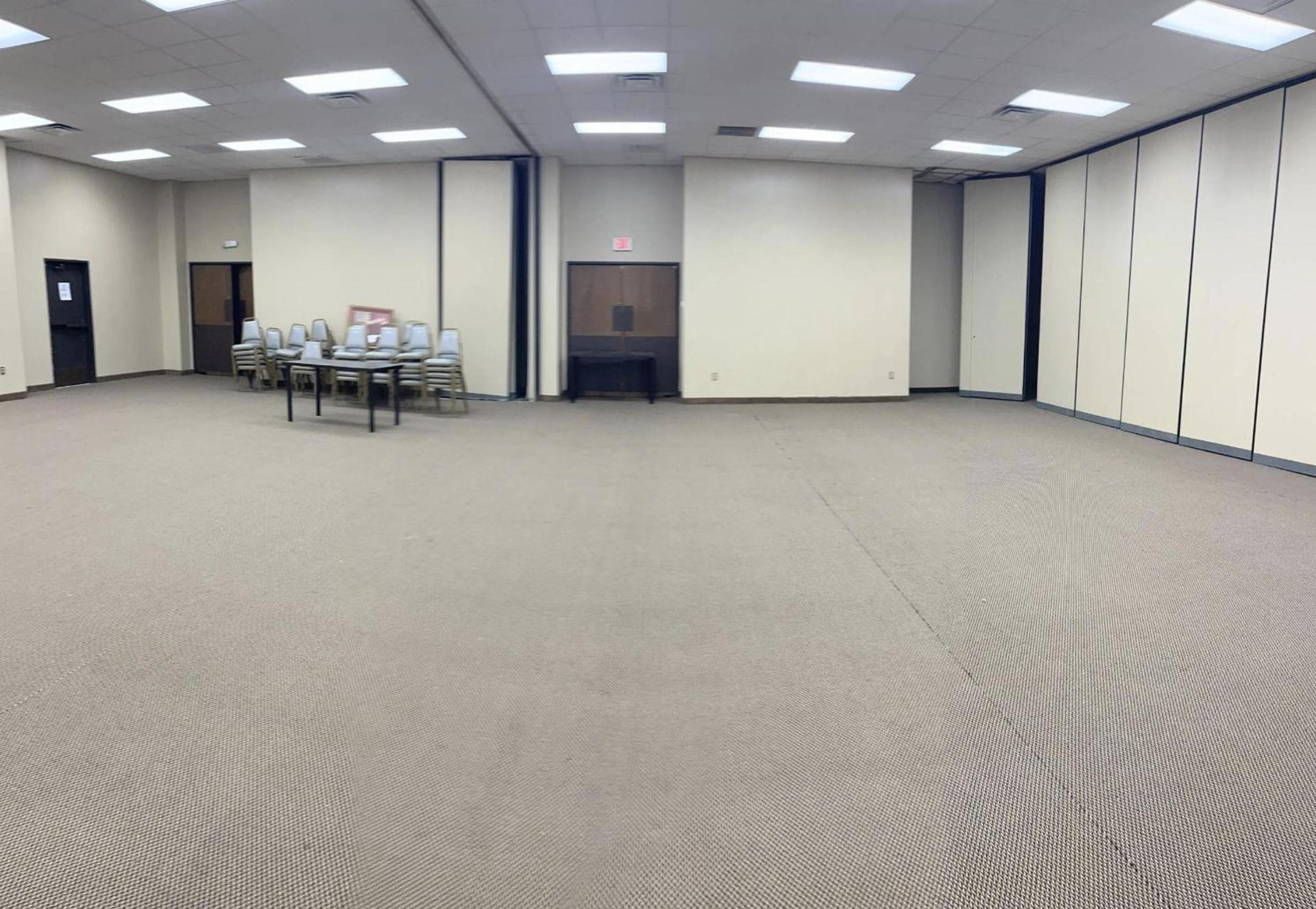 Regency Inn & Suites photo 13