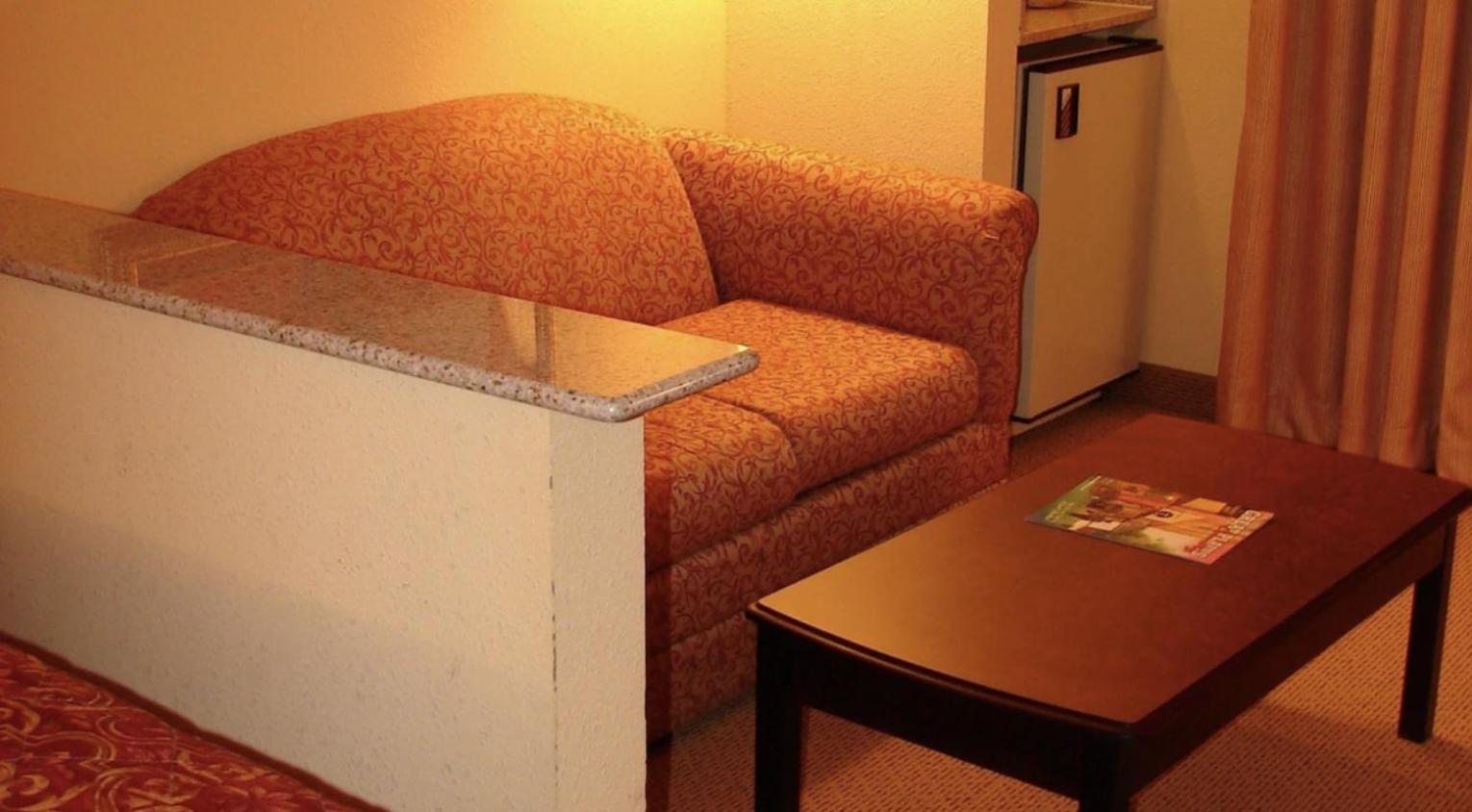 Regency Inn & Suites photo 22