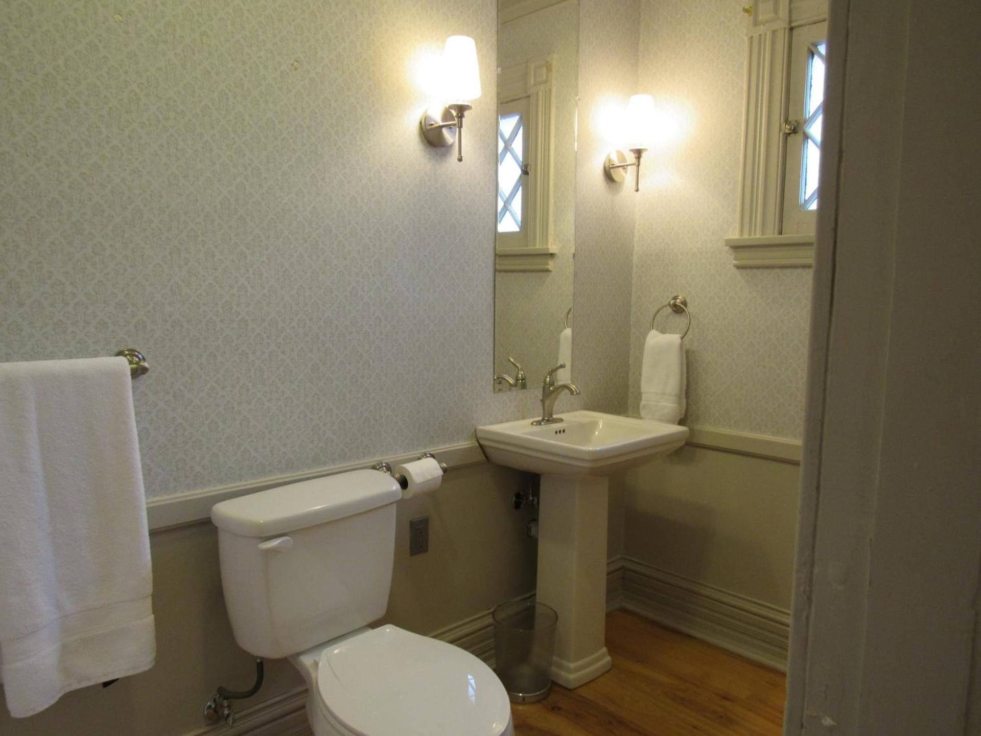 Washington Park Inn photo 26