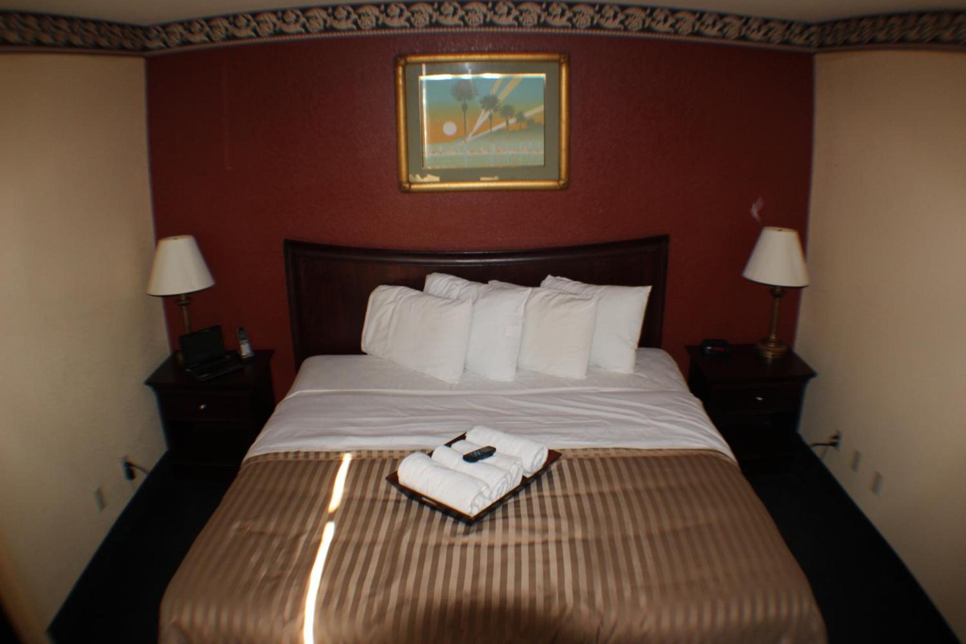 Value Inn & Suites - Harlingen photo 5
