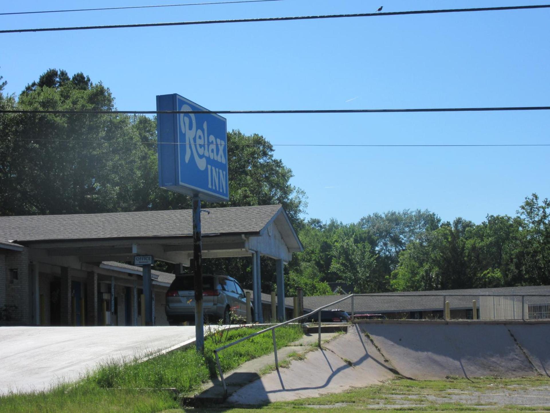 Relax Inn Tyler photo 28