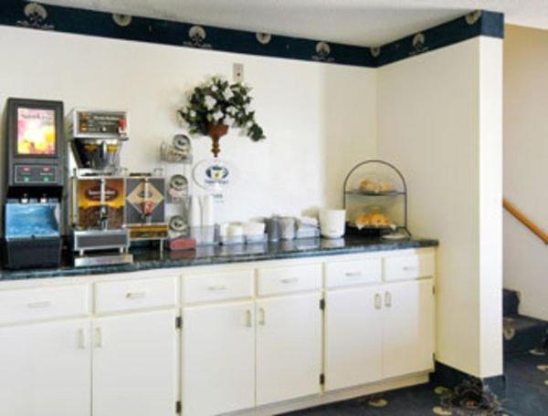 Becker inn & Suites photo 7
