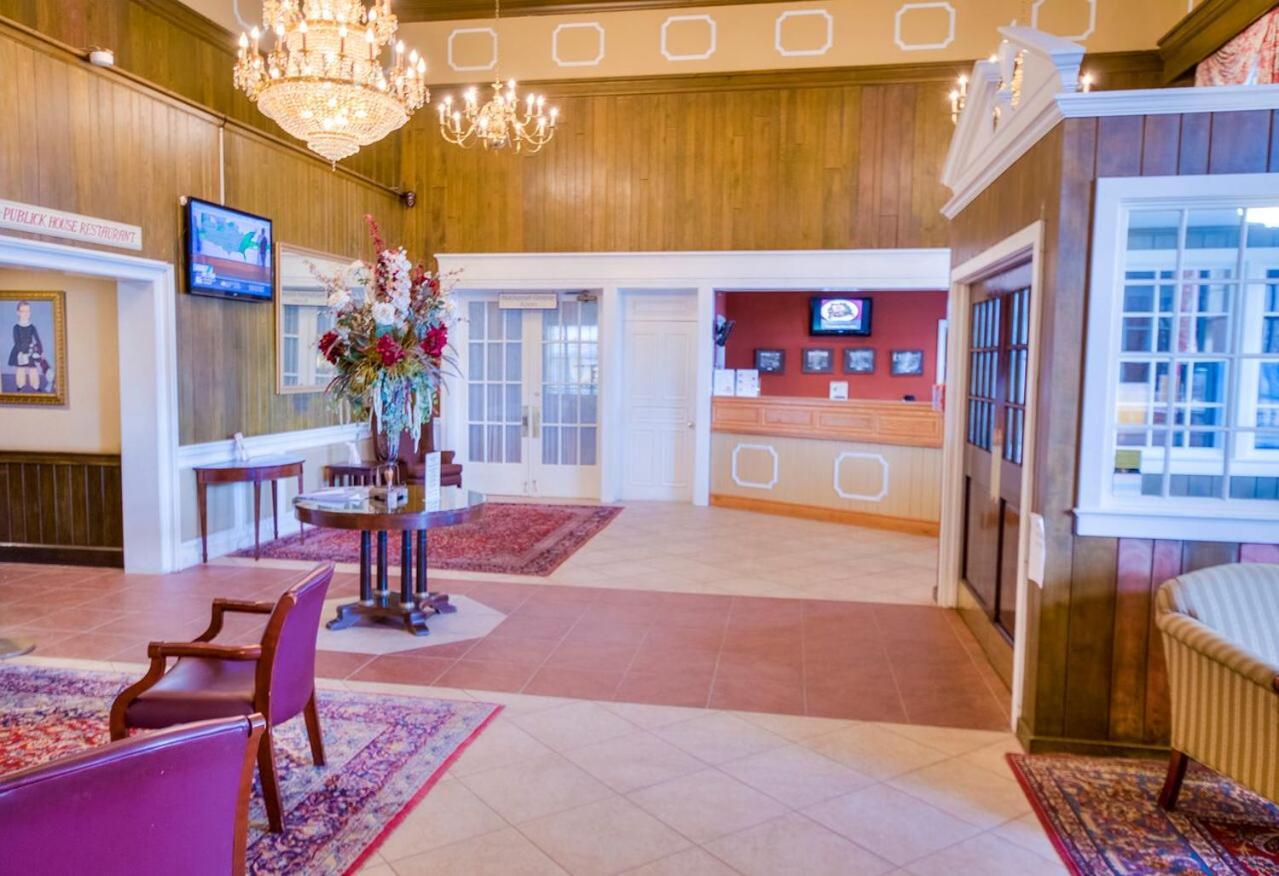 The Inn at Reading Hotel & Conference Center photo 2