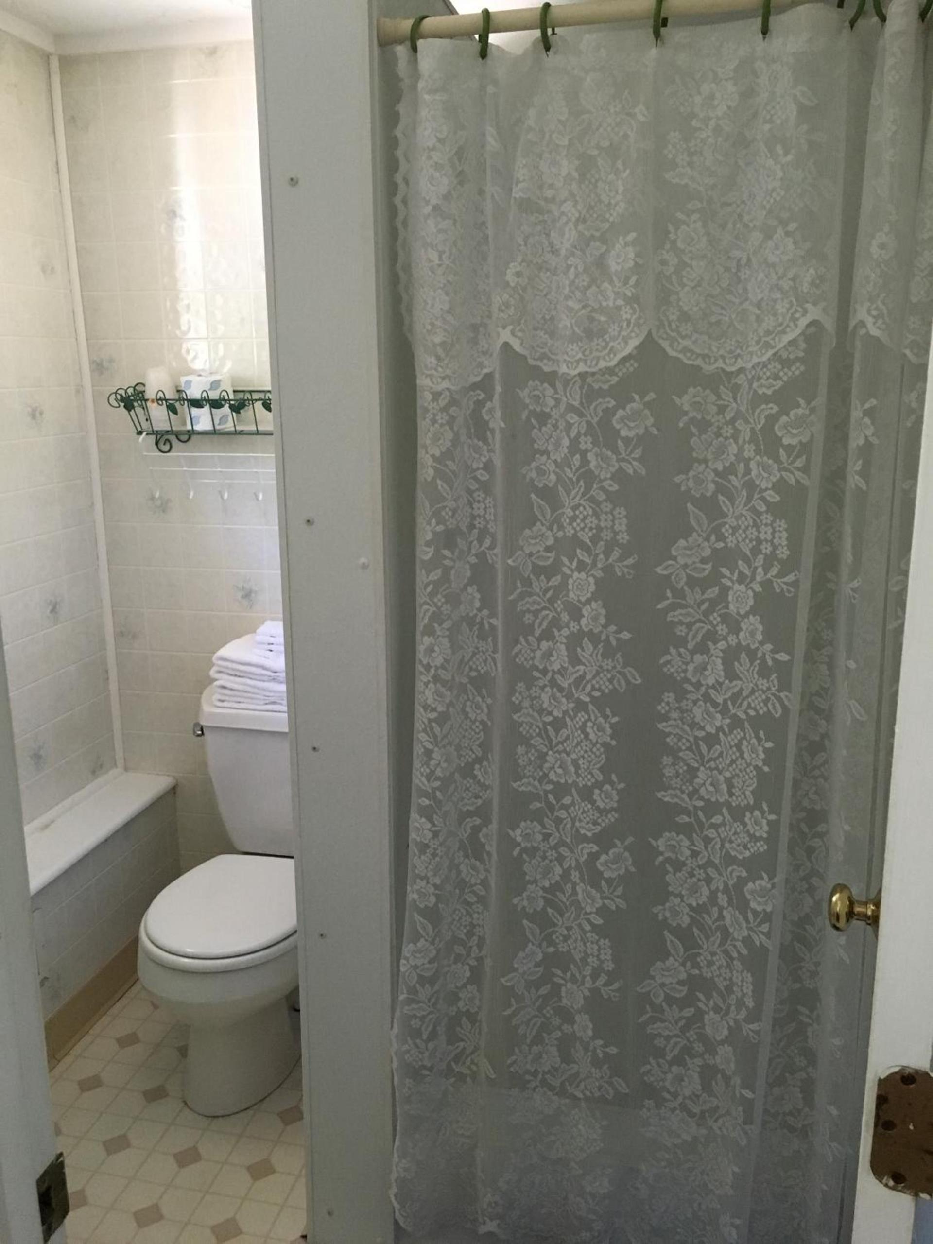 Crosswinds Motel photo 57