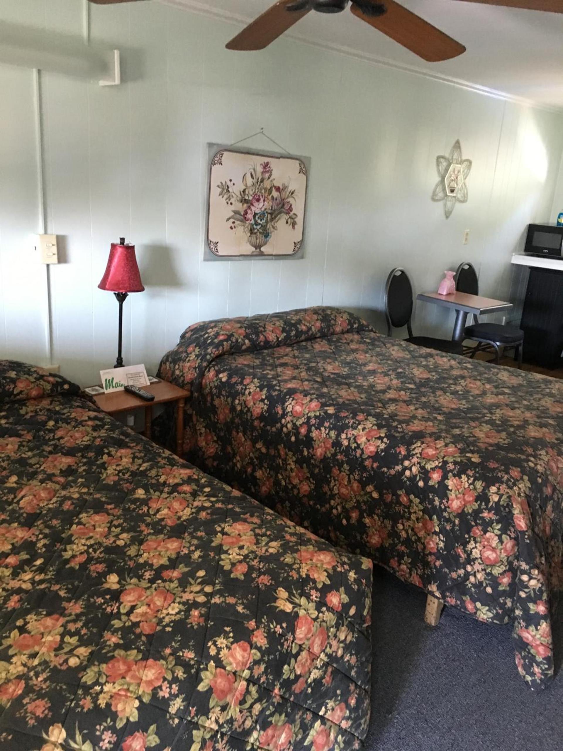Crosswinds Motel photo 20
