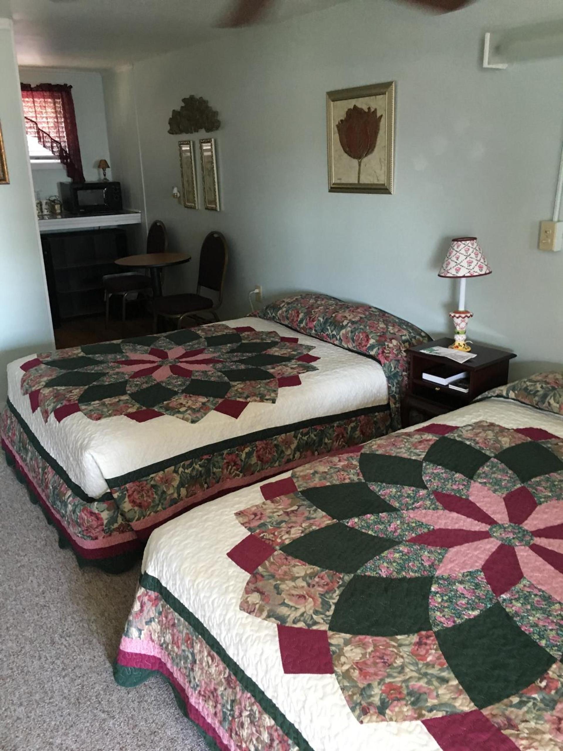 Crosswinds Motel photo 13