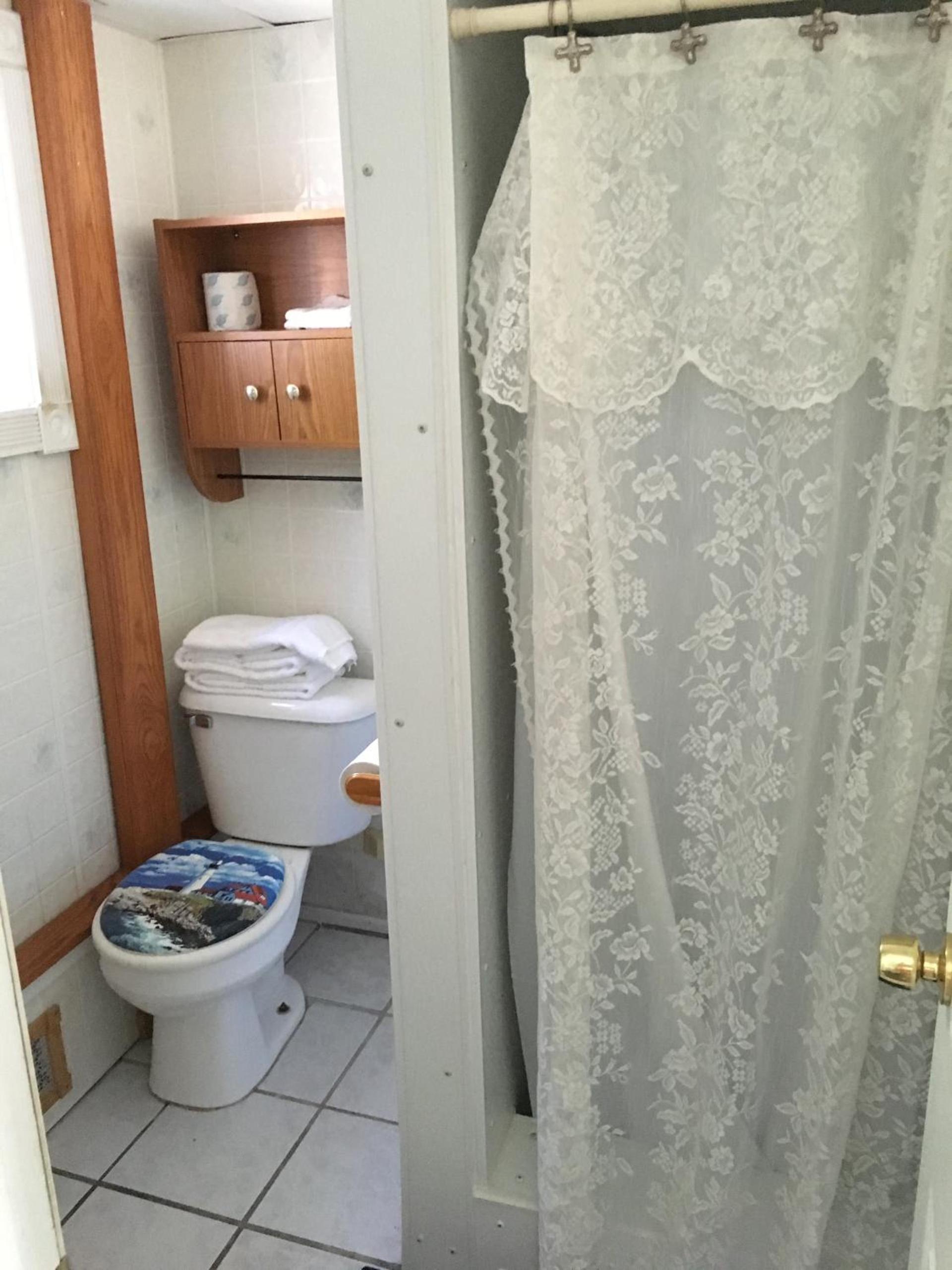 Crosswinds Motel photo 38