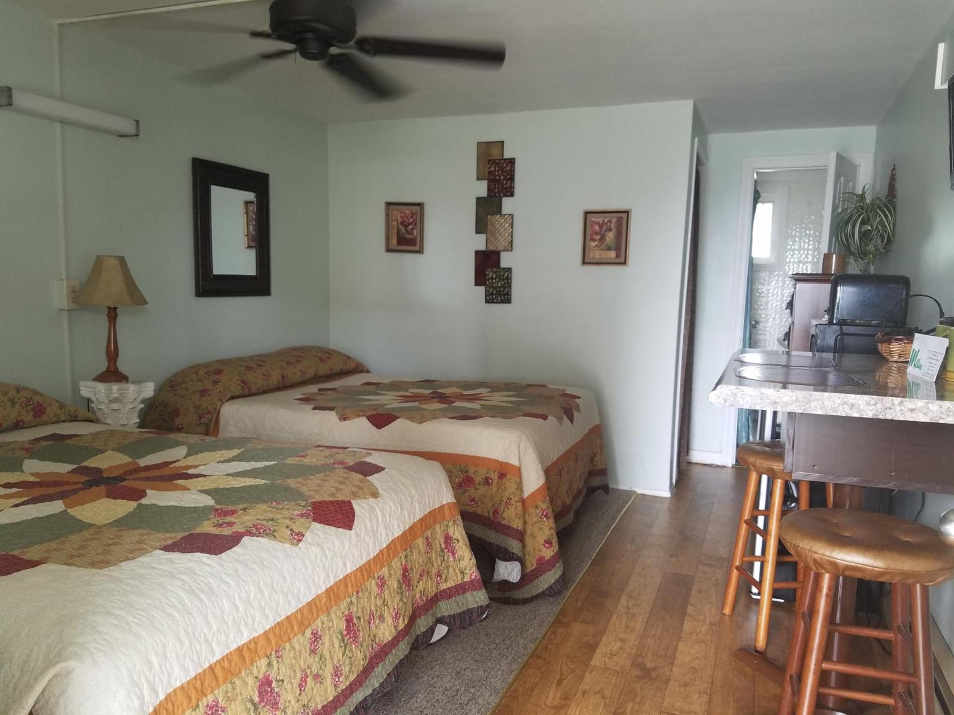 Crosswinds Motel photo 15