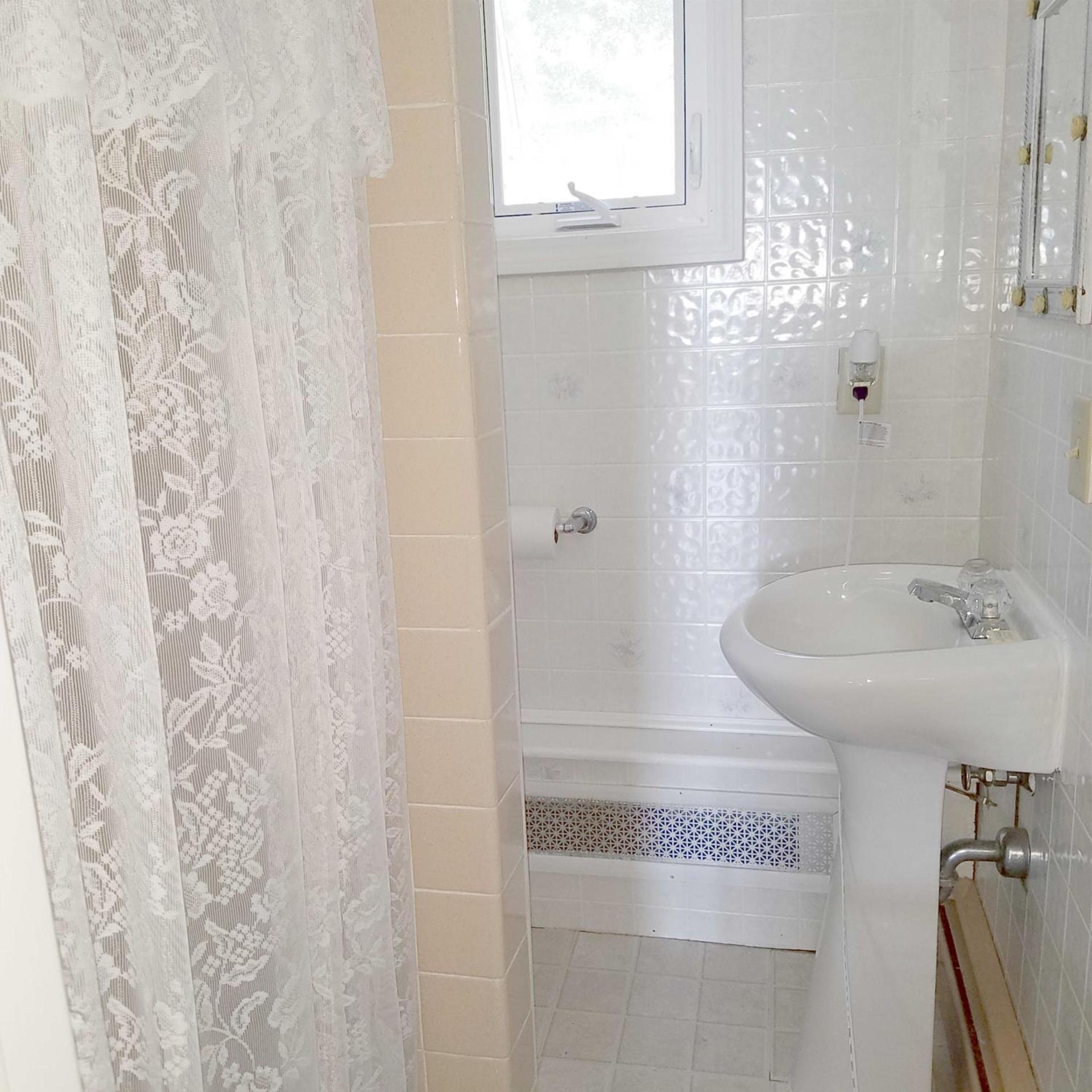 Crosswinds Motel photo 47